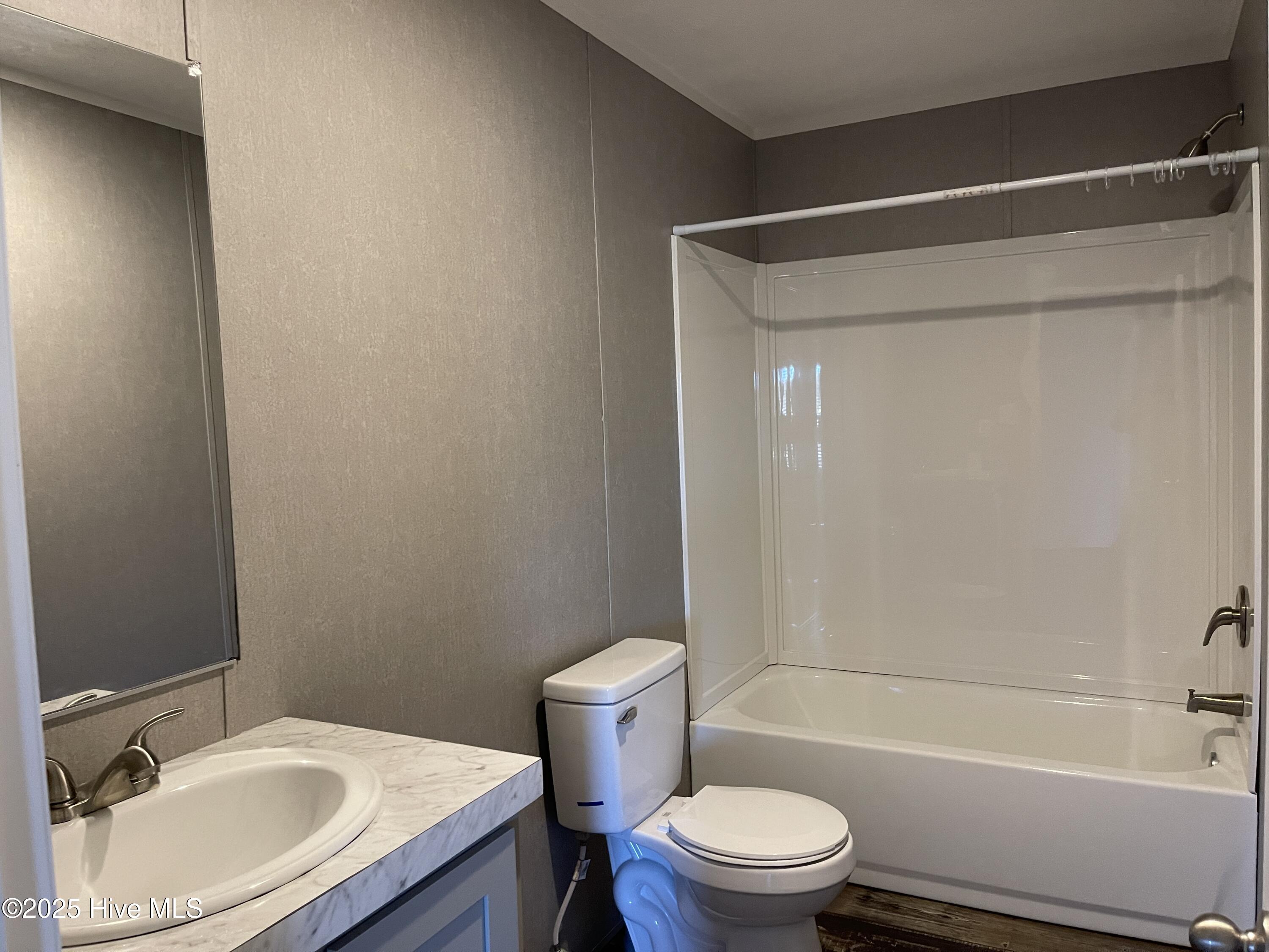 100485520 | Photo 16