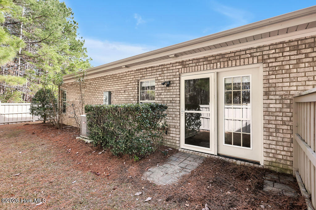 100548376 | Photo 45