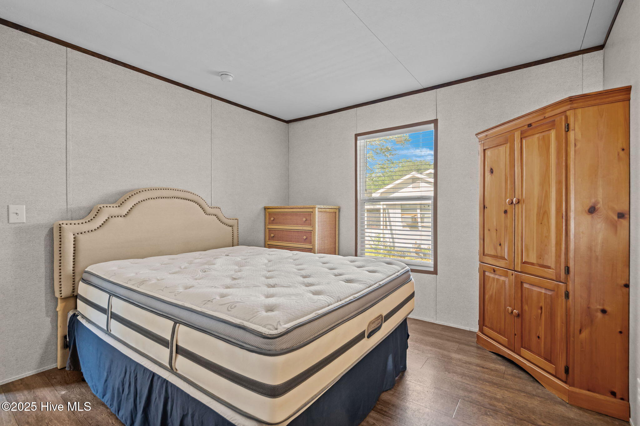 100531228 | Photo 32