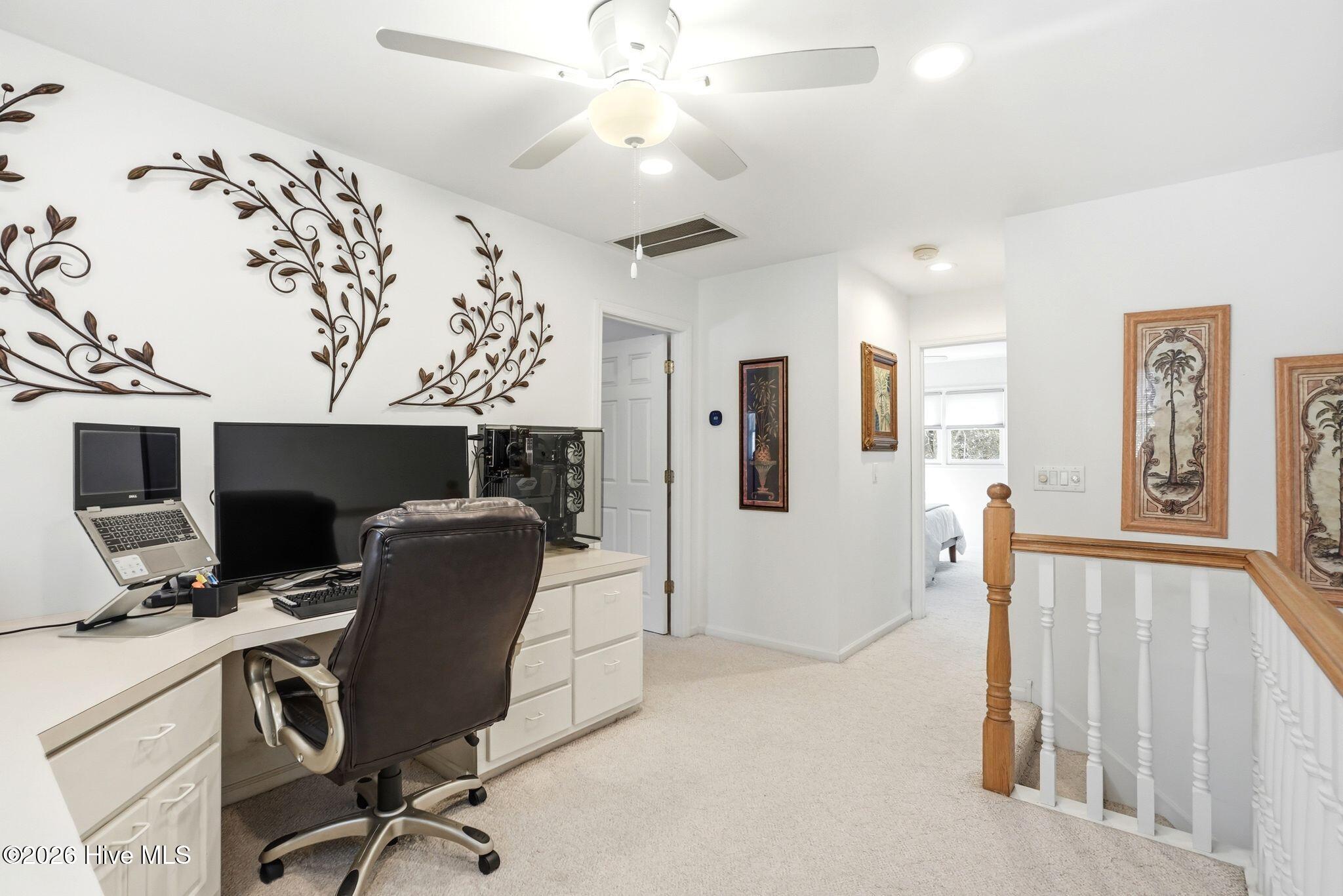 100562412 | Photo 45