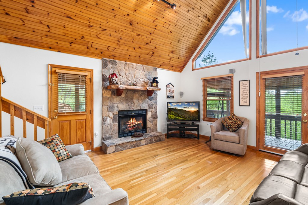 176 New Castle Road, Murphy, NC 28906 Listing Photo  8