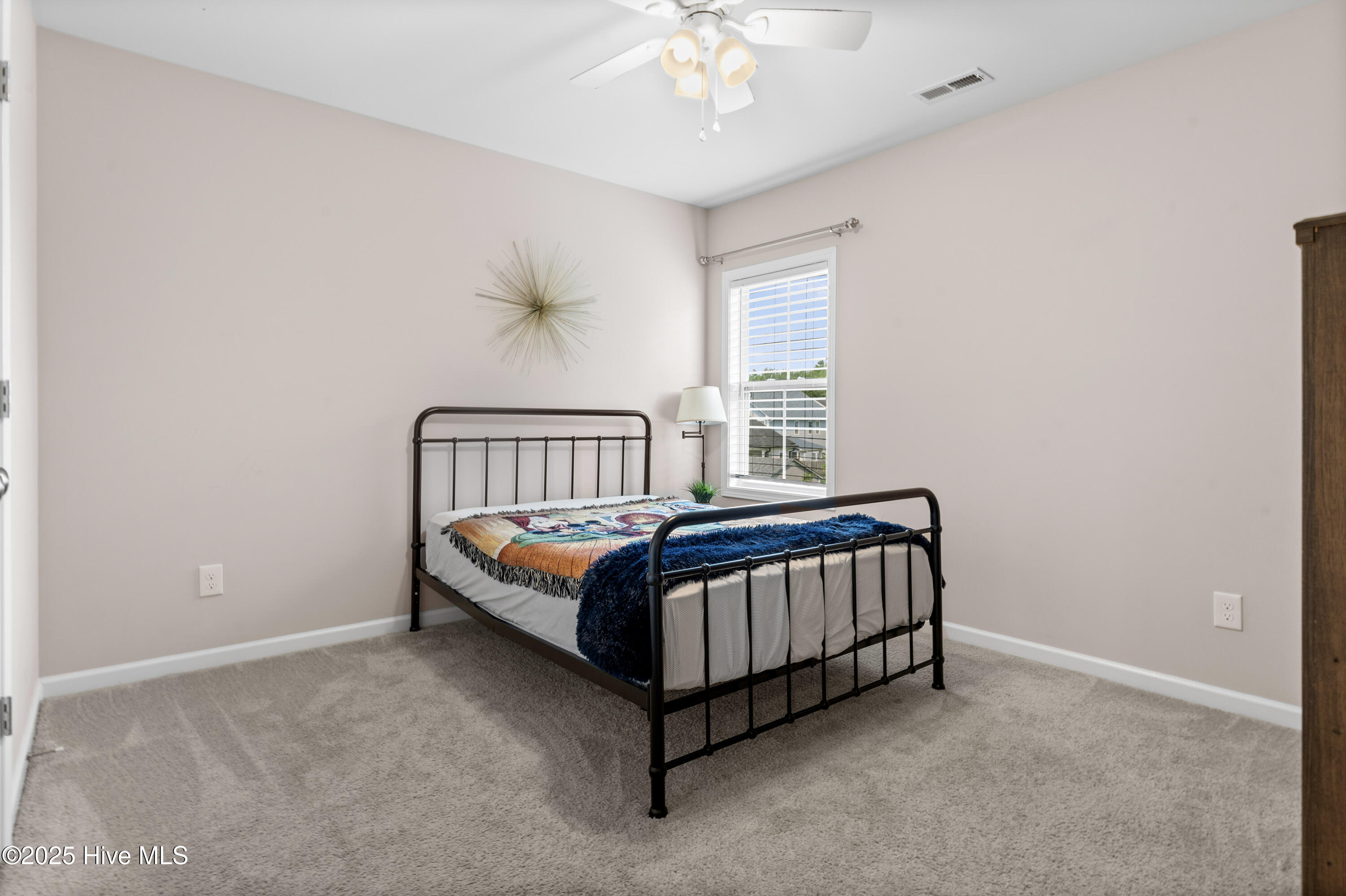 100511448 | Photo 30