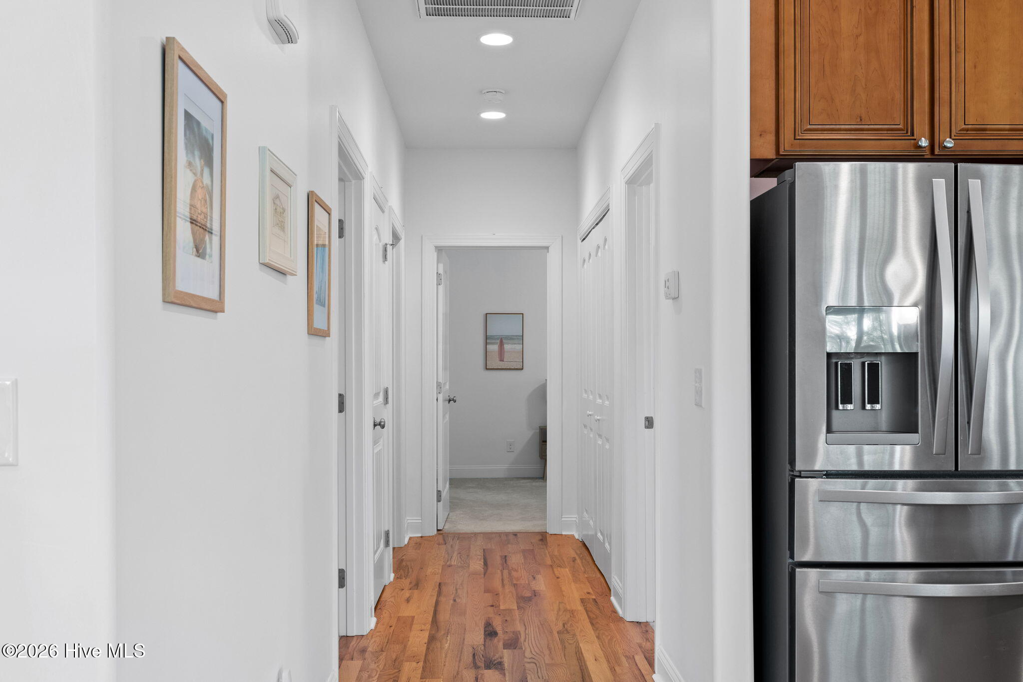 100568462 | Photo 10