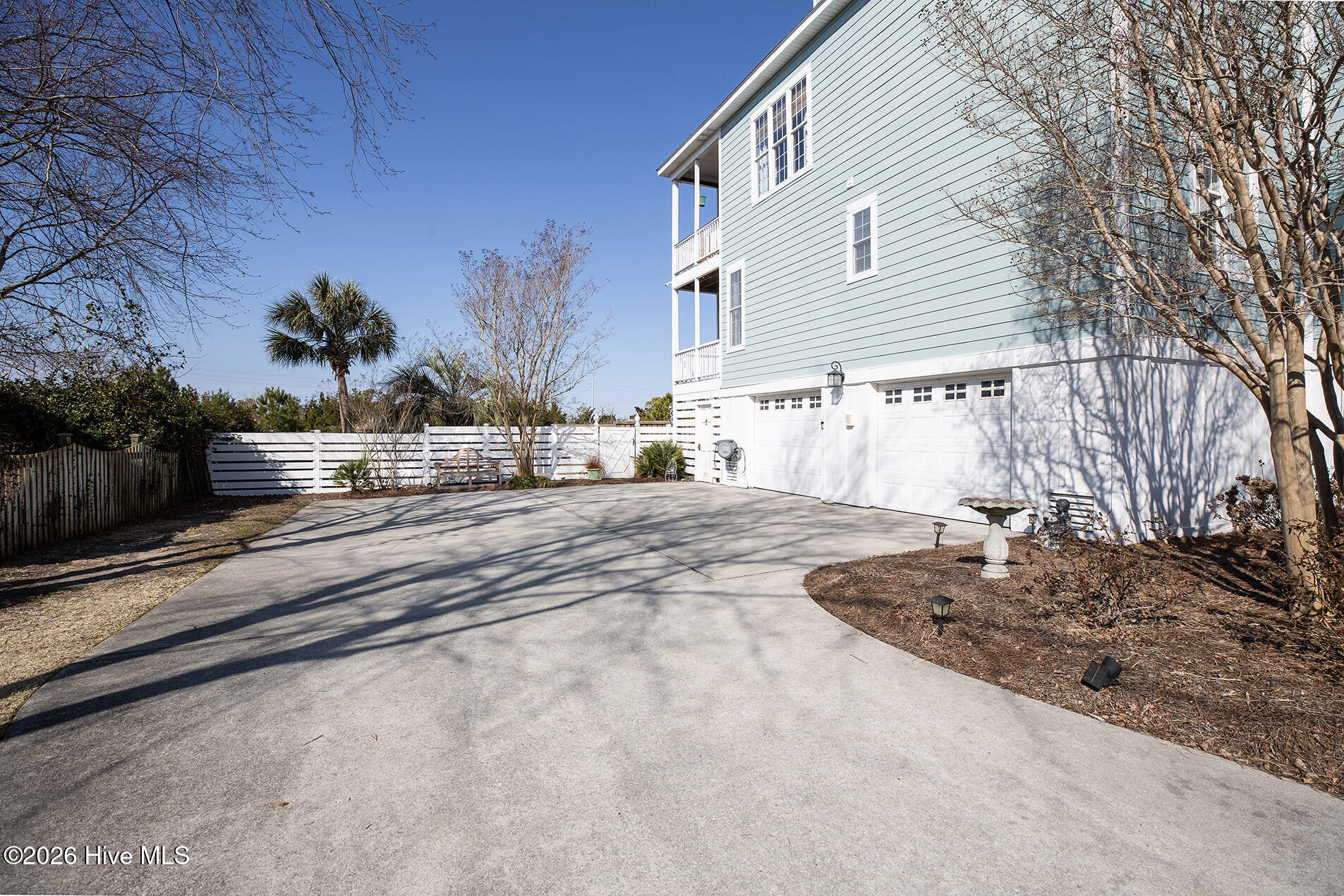 100554340 | Photo 73