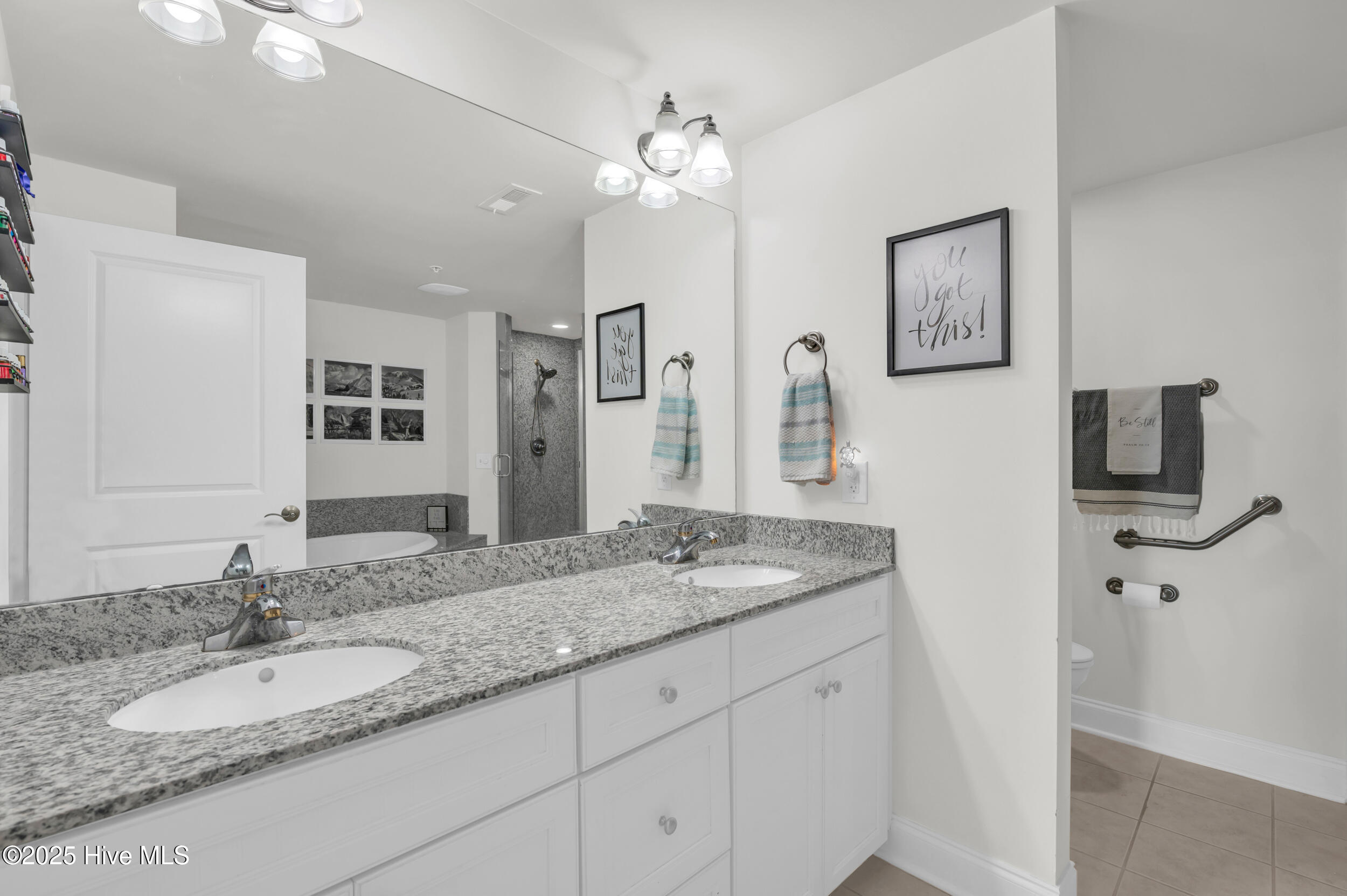 100519545 | Photo 30