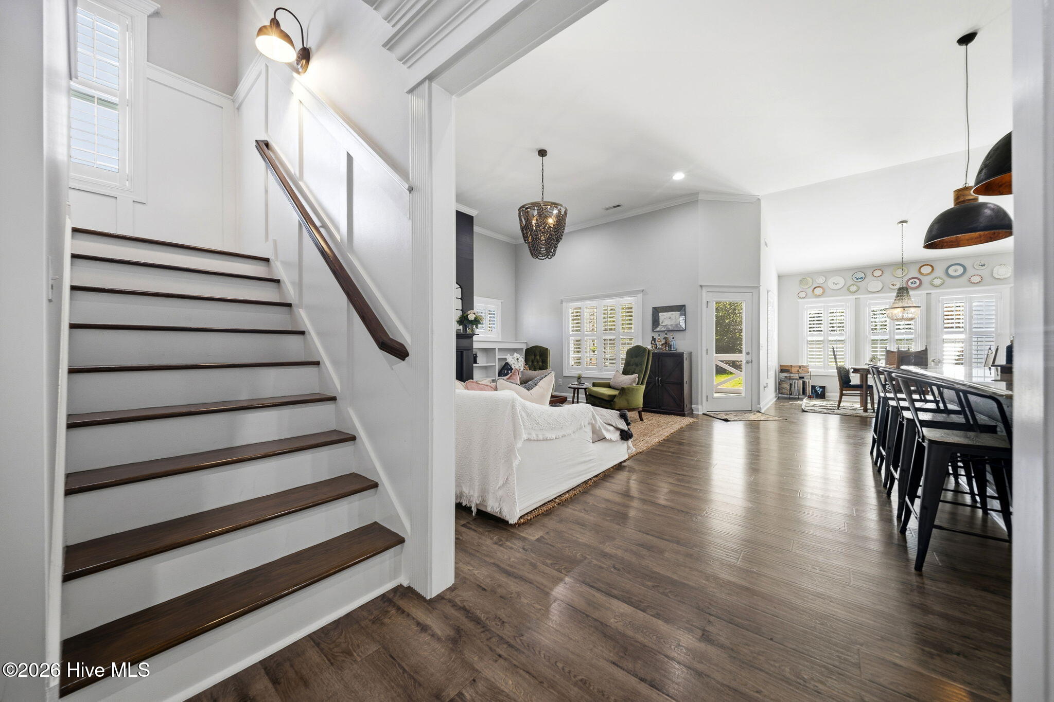 100565702 | Photo 23