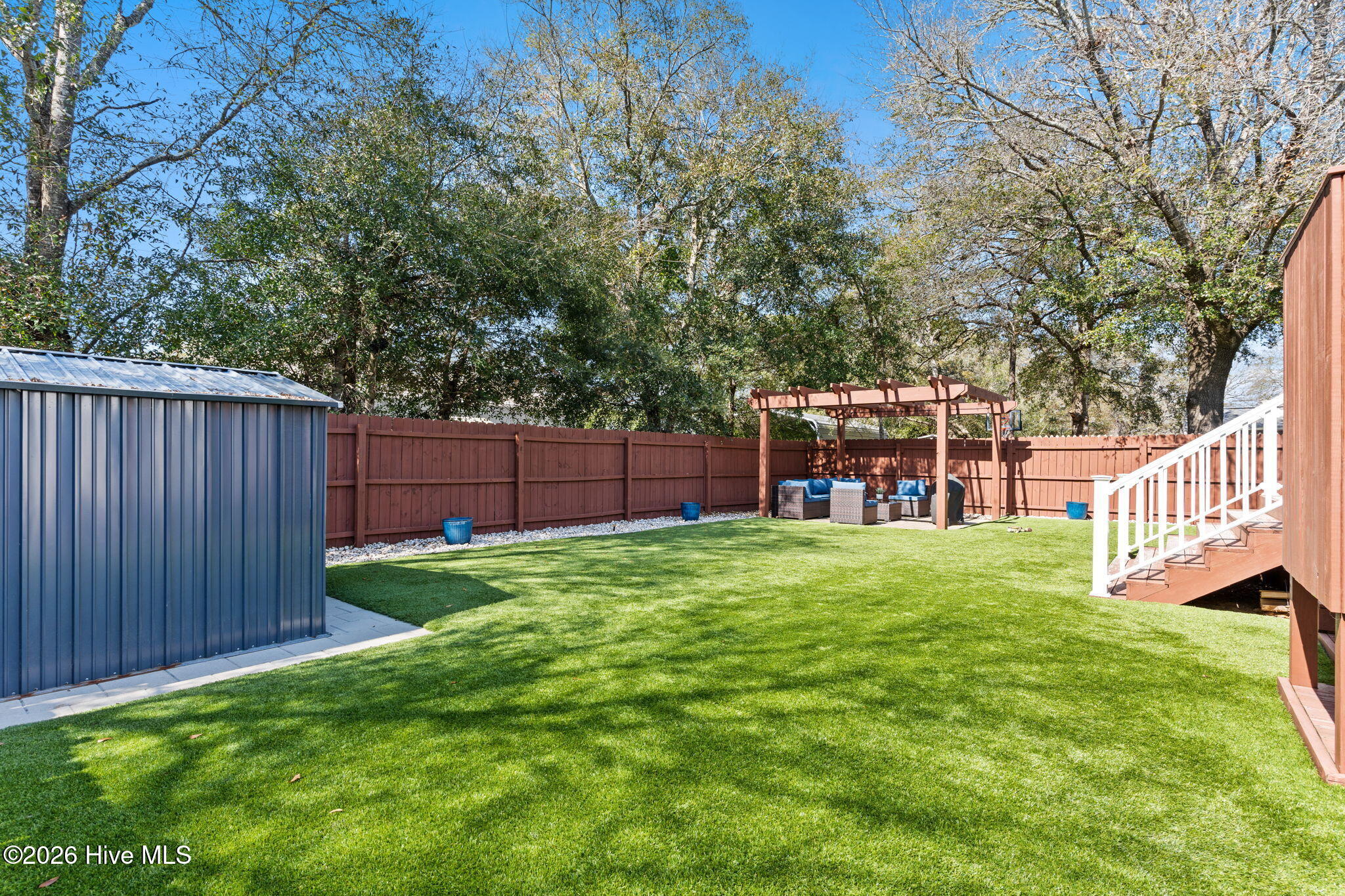 100559319 | Photo 32