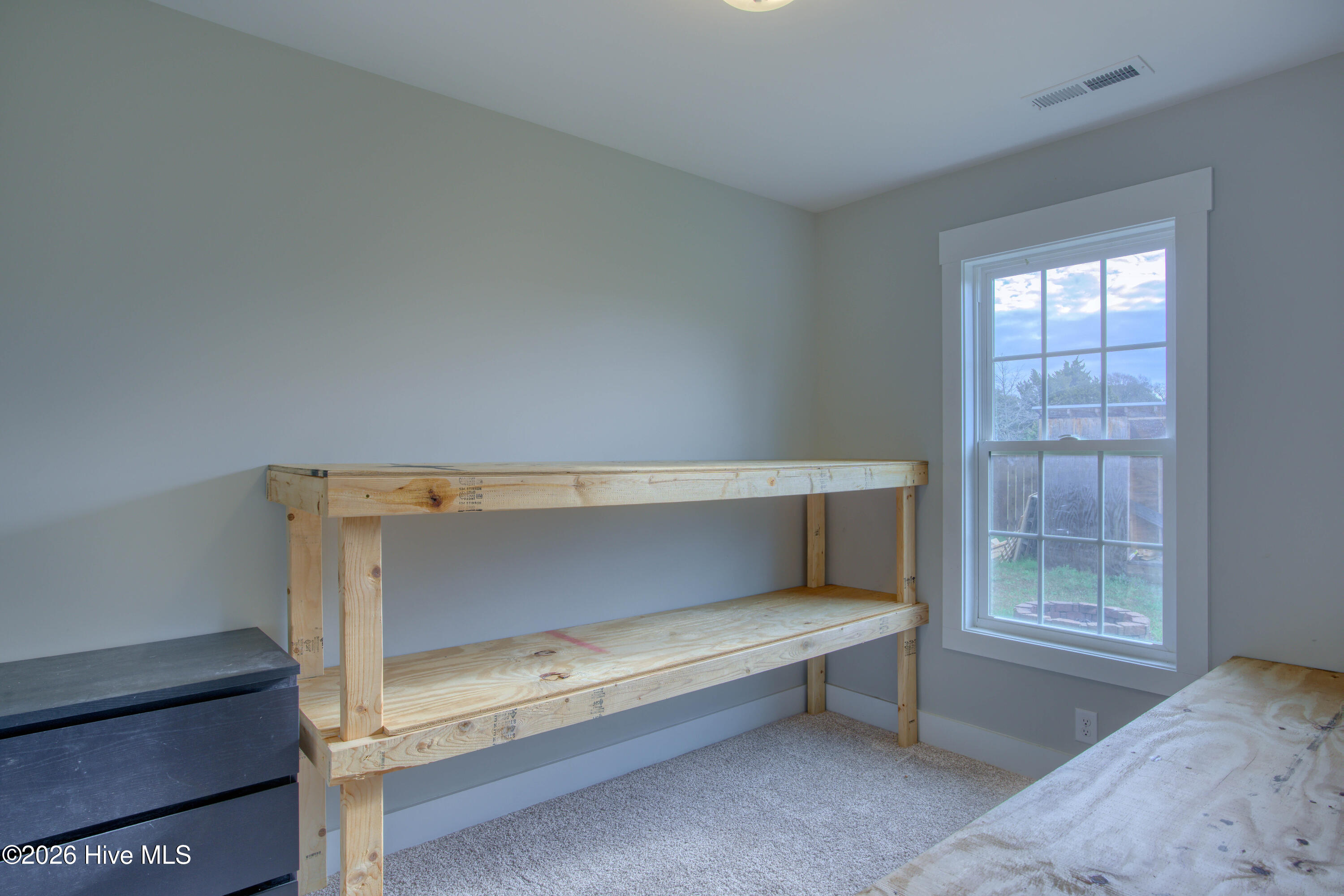 100559443 | Photo 14