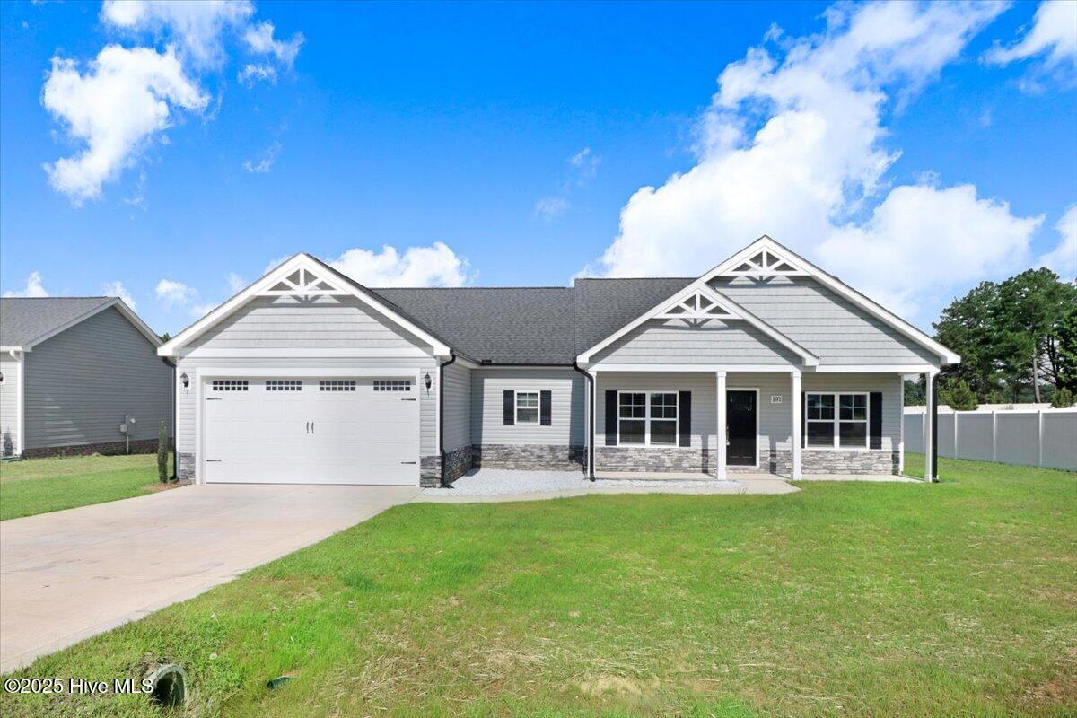 01-103 Fynloch Chase Dr-1