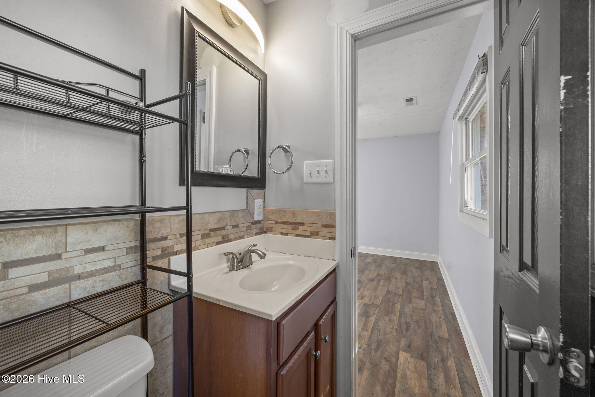 100555962 | Photo 26