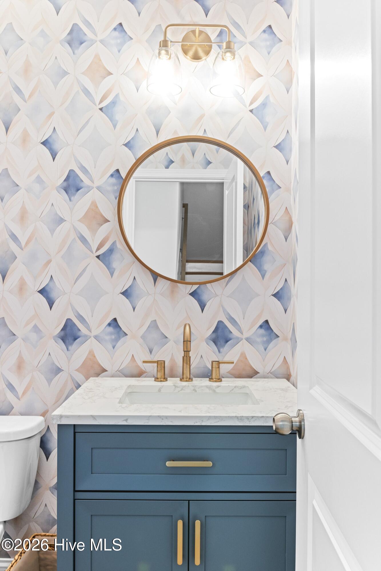 100547333 | Photo 29