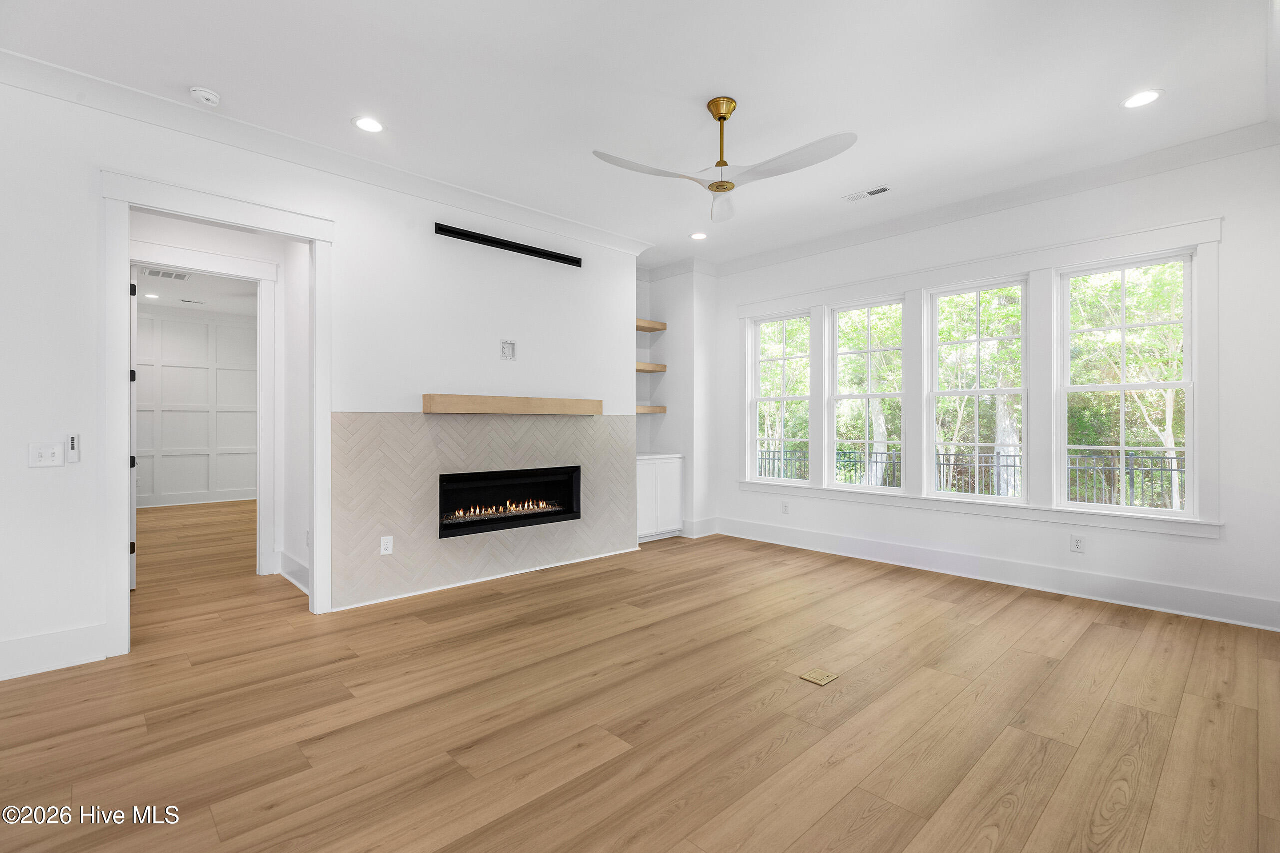 100519914 | Photo 36