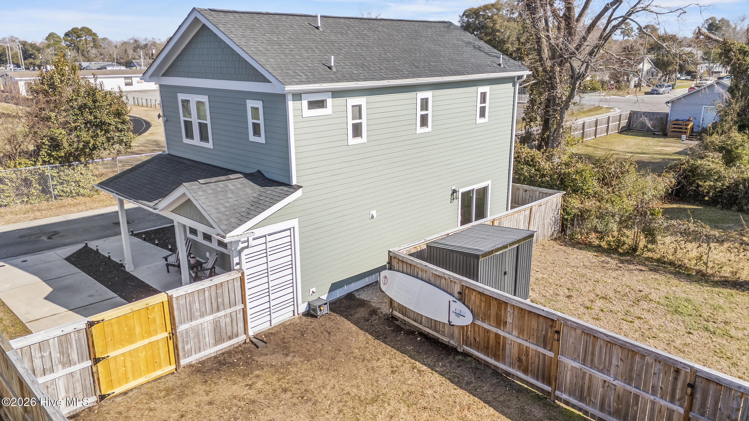 100545207 | Photo 37