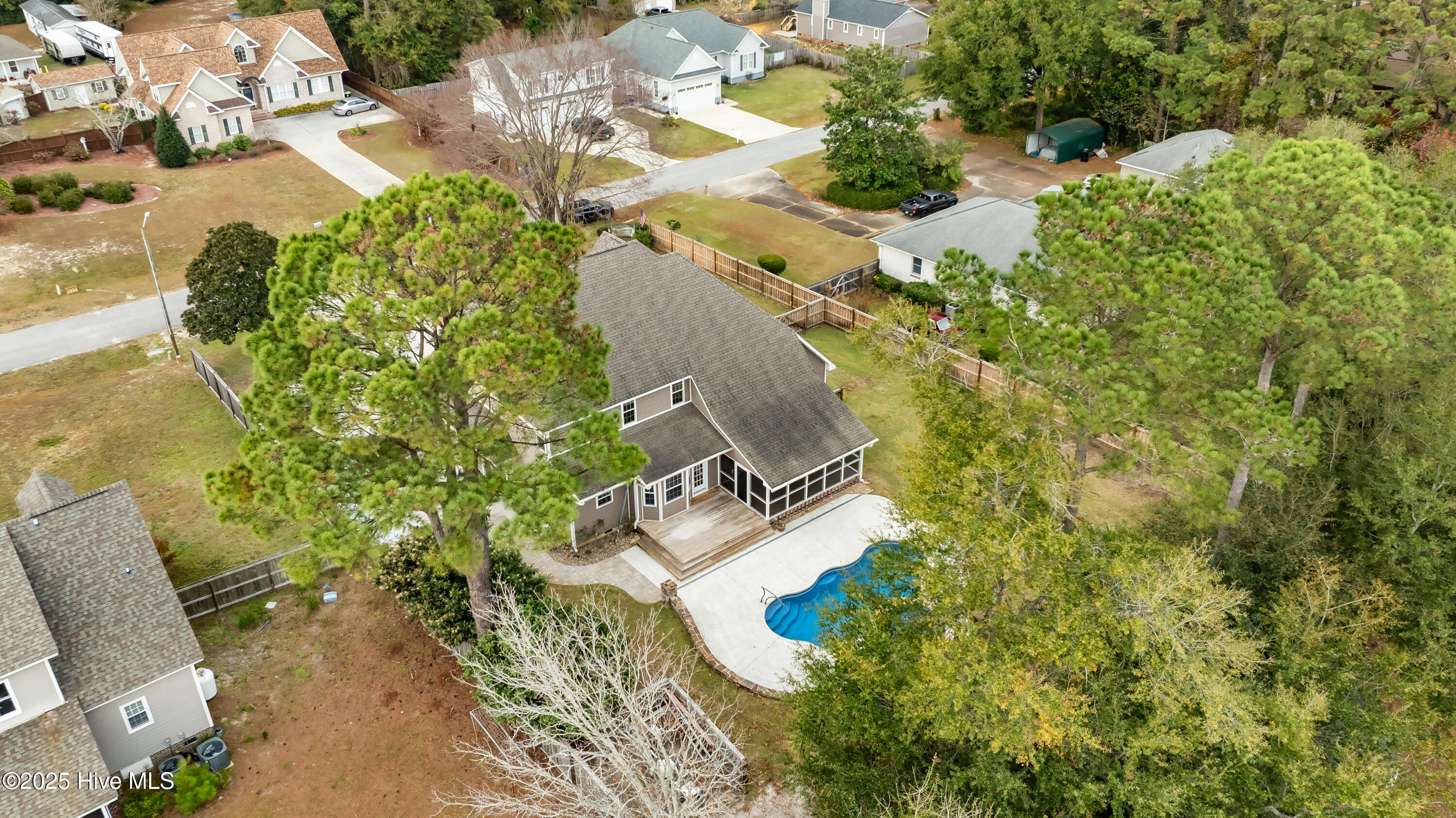 100543498 | Photo 68