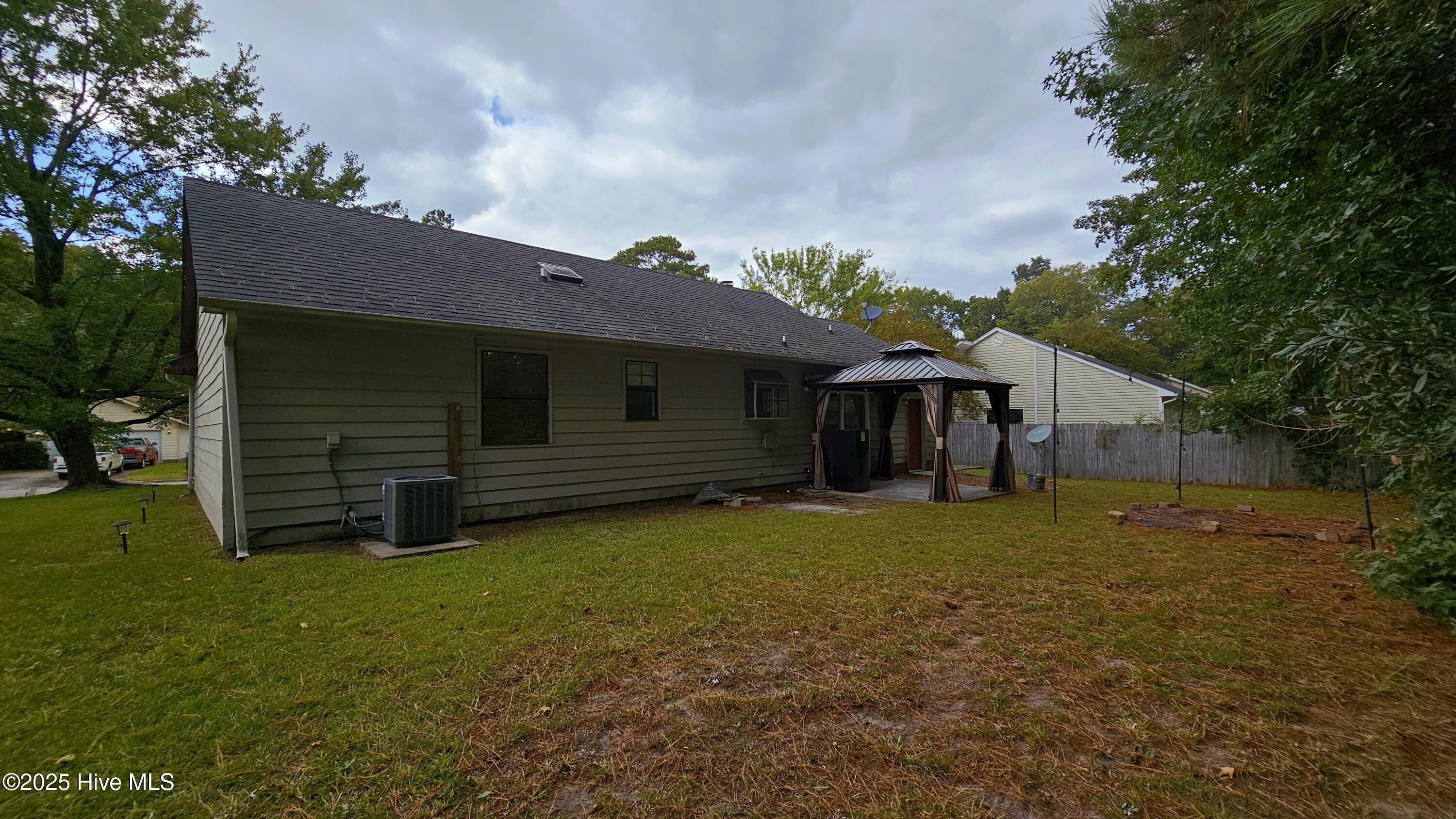 100529154 | Photo 18