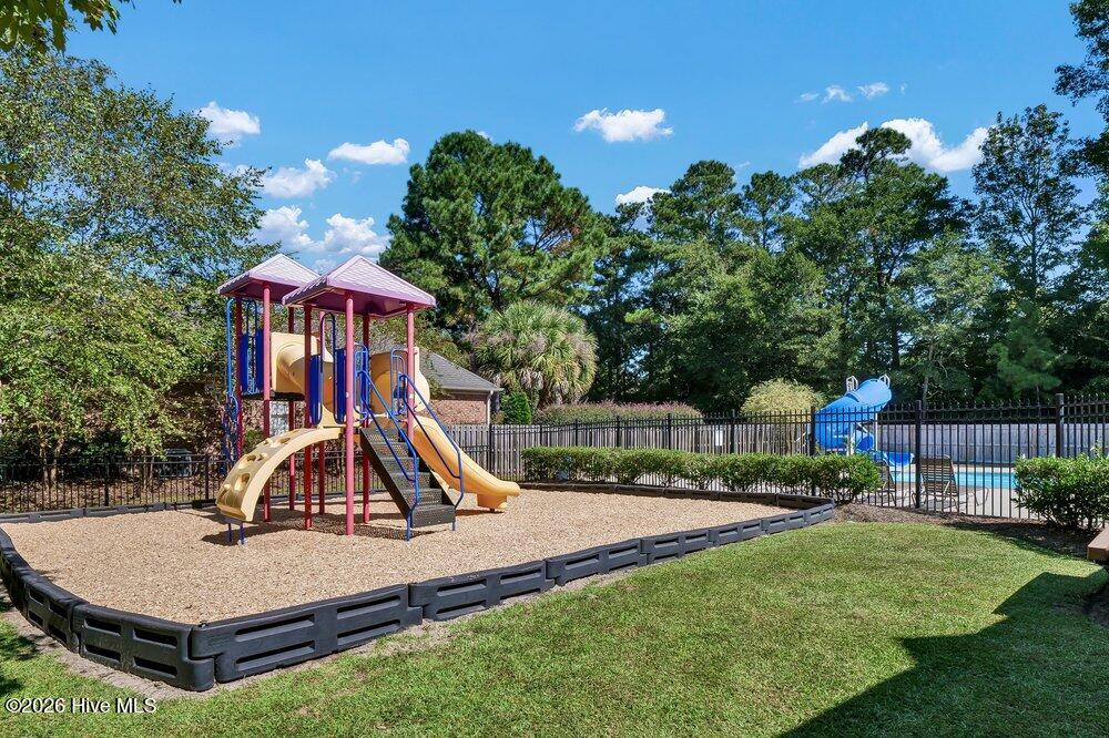 100555857 | Photo 73