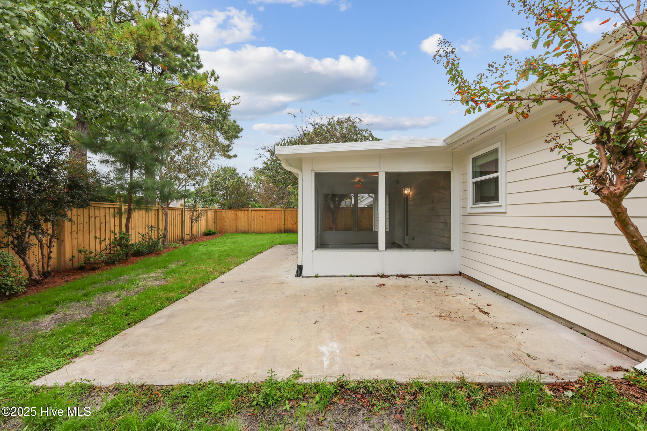 100536680 | Photo 29