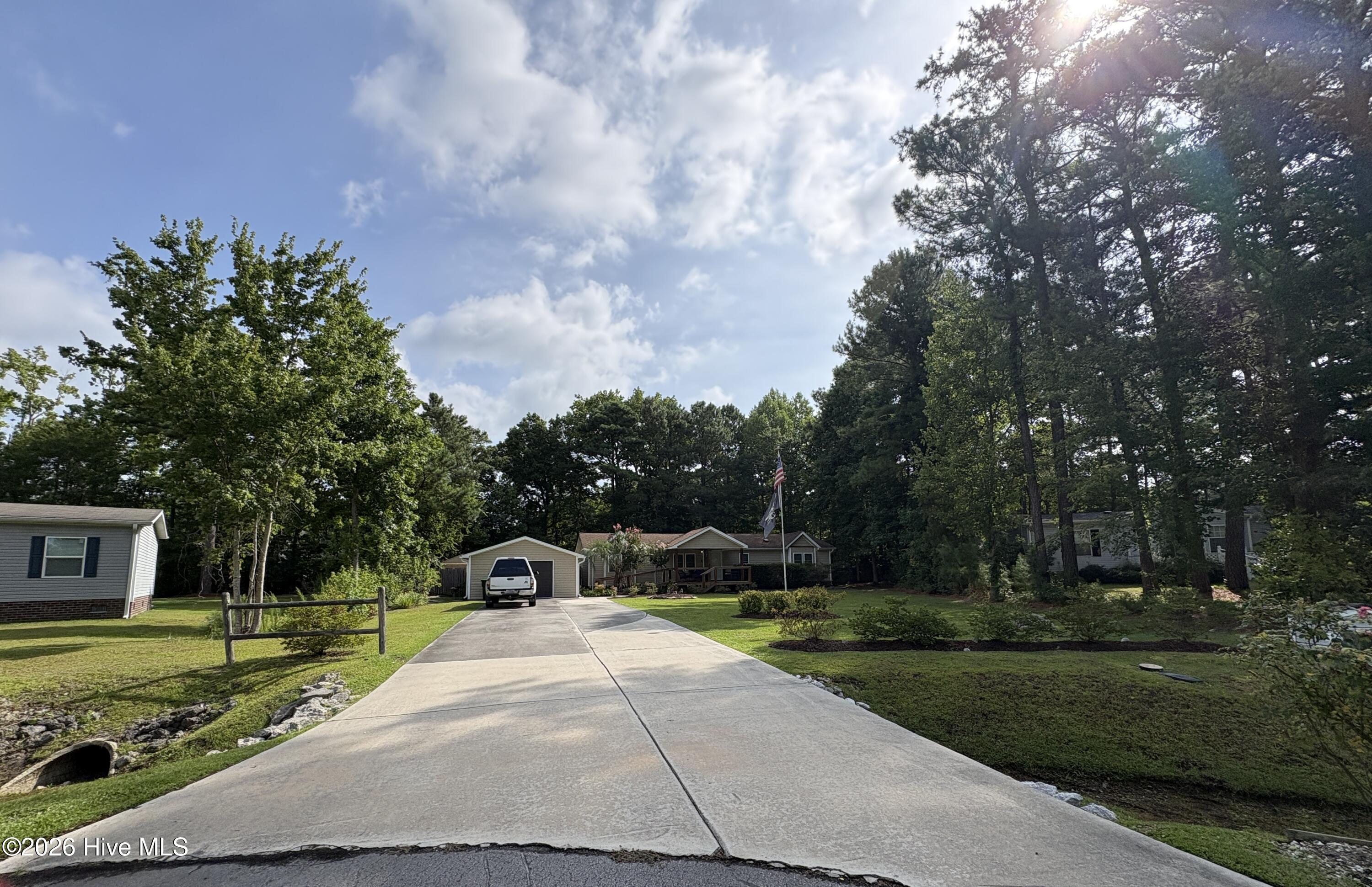 408 Quailridge Court,Peletier