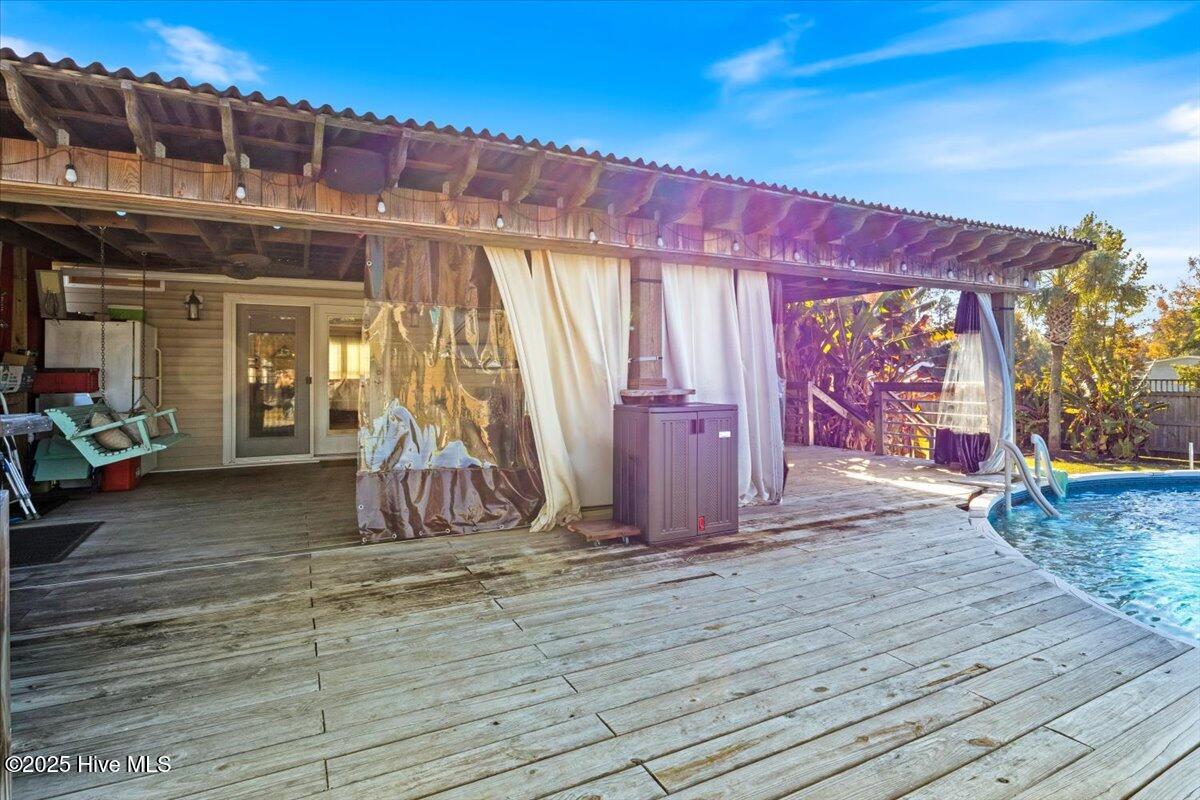 100539175 | Photo 44