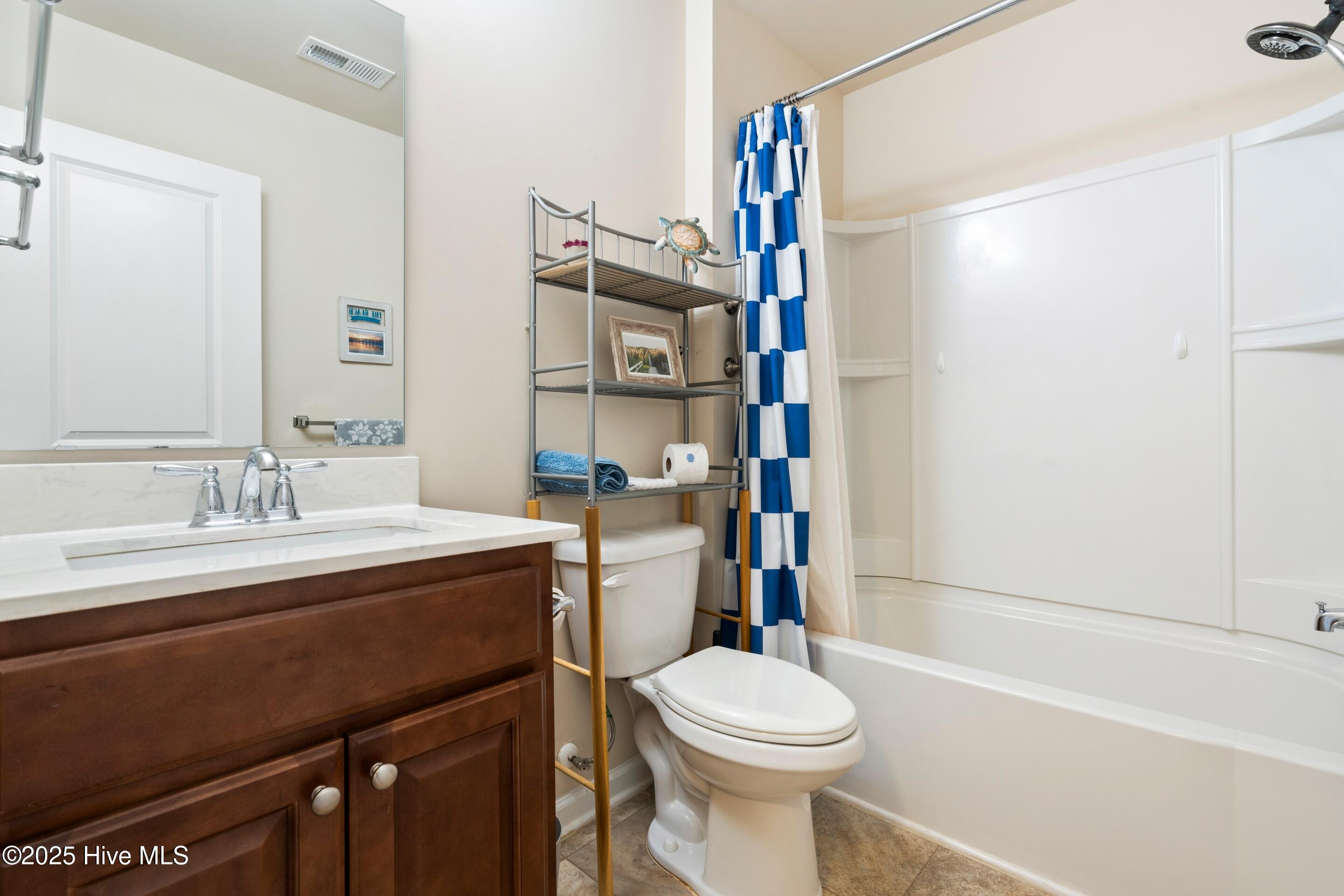 100525343 | Photo 21