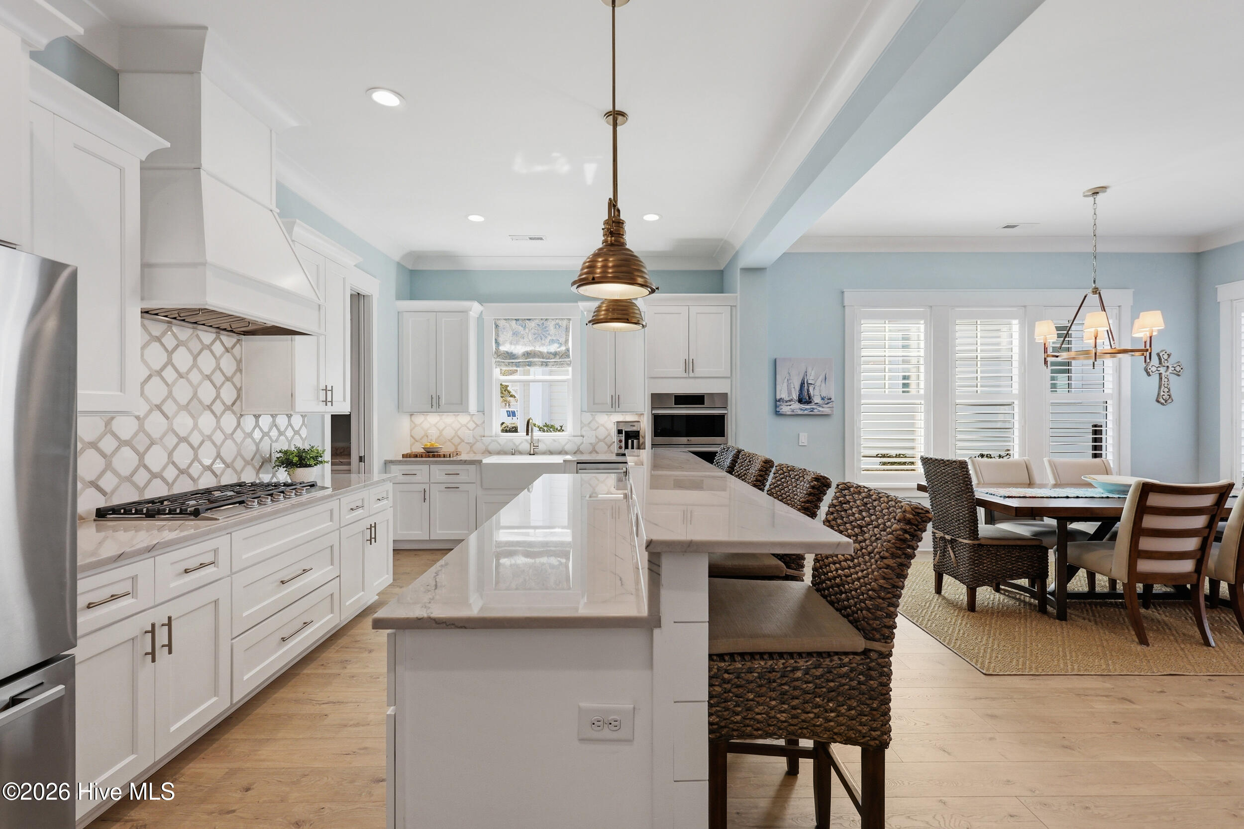 100558657 | Photo 23