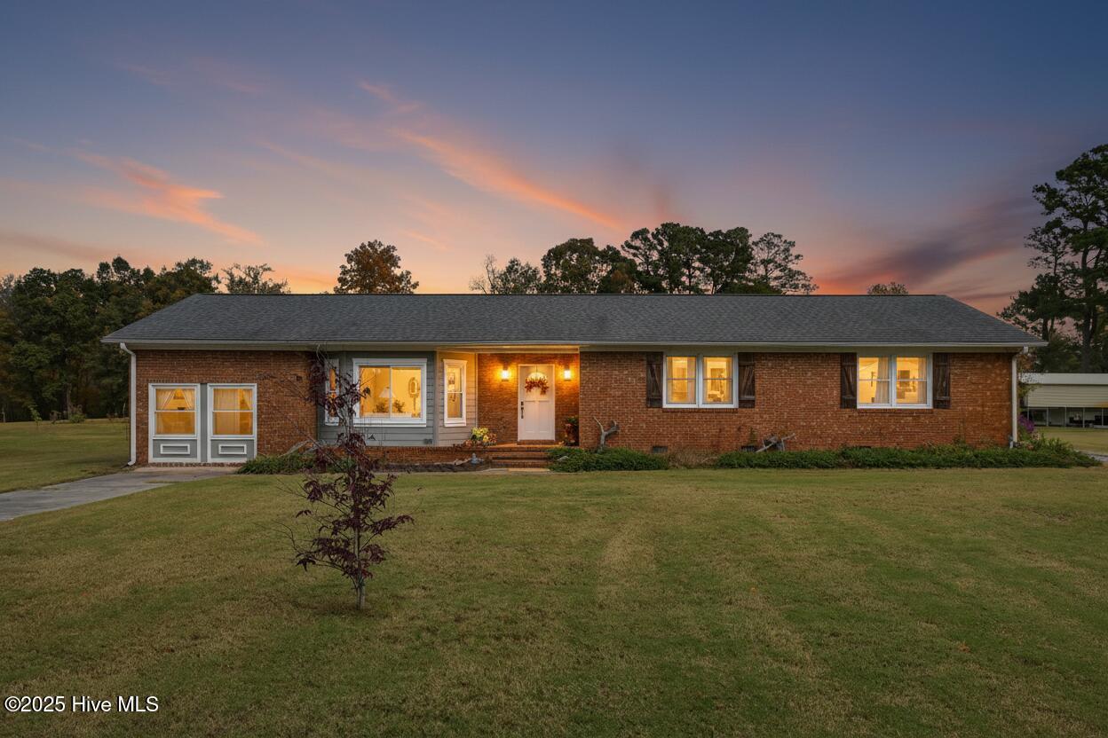 Homes for sale in Castle Hayne, NC | 117 Tom Ave, Castle Hayne, NC 28429 | MLS# 100542936