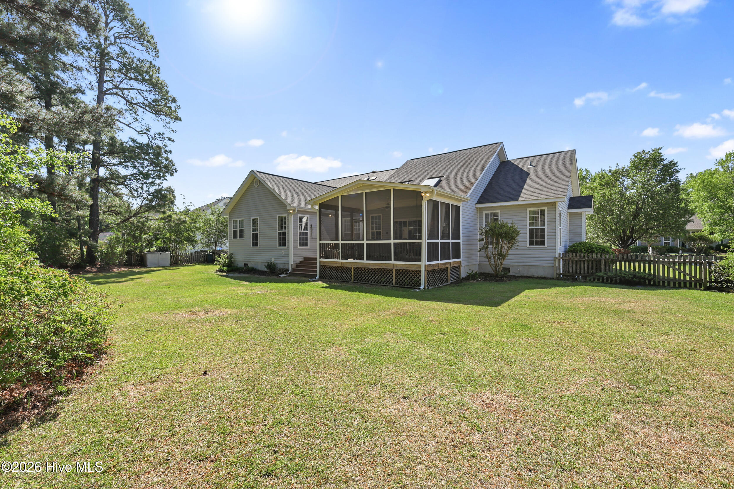 100568942 | Photo 37