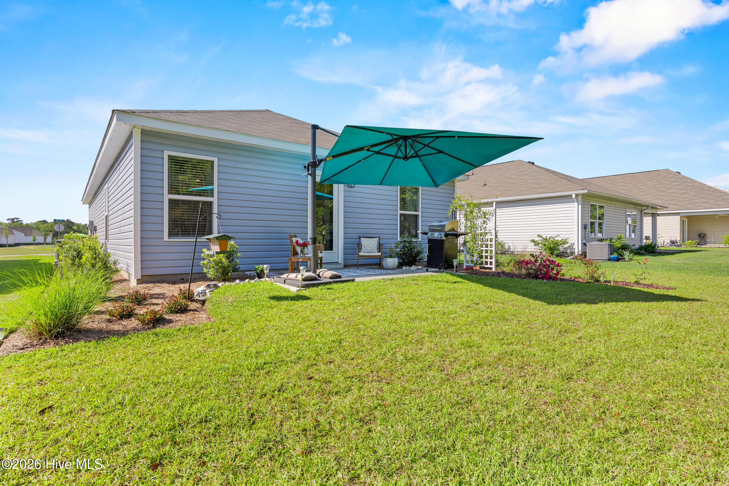 100567643 | Photo 38