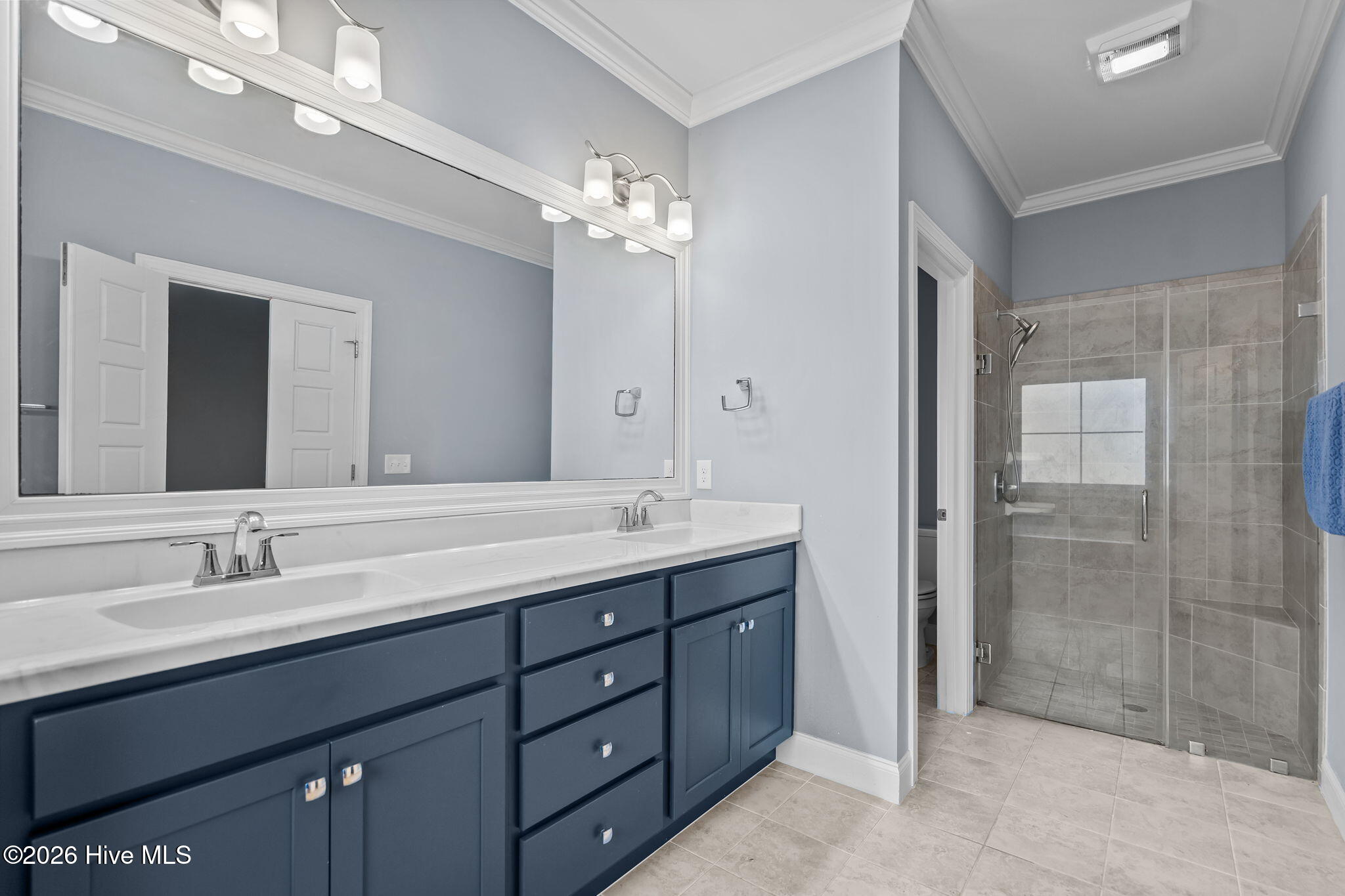 100548137 | Photo 29