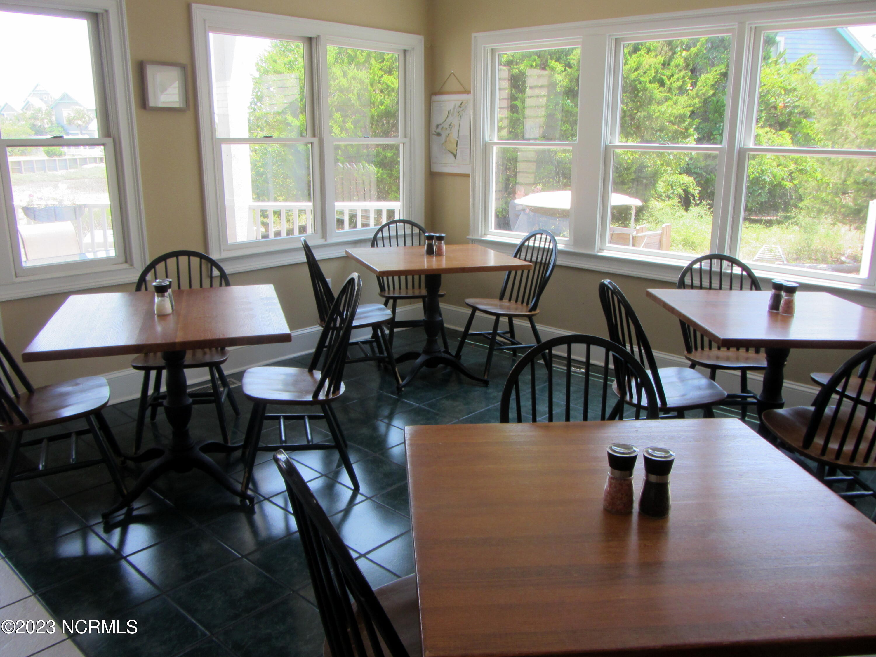 100473455 | Photo 15