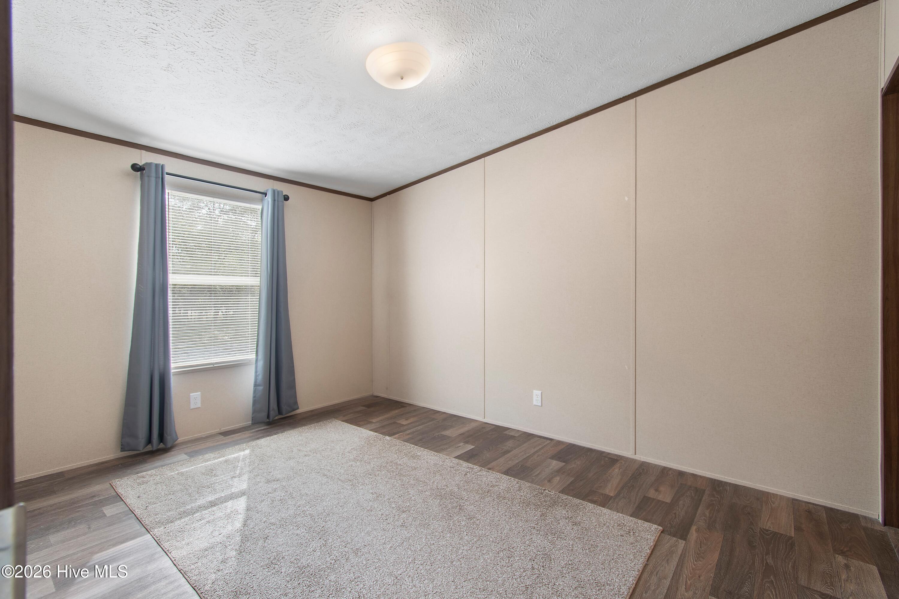 100563452 | Photo 21