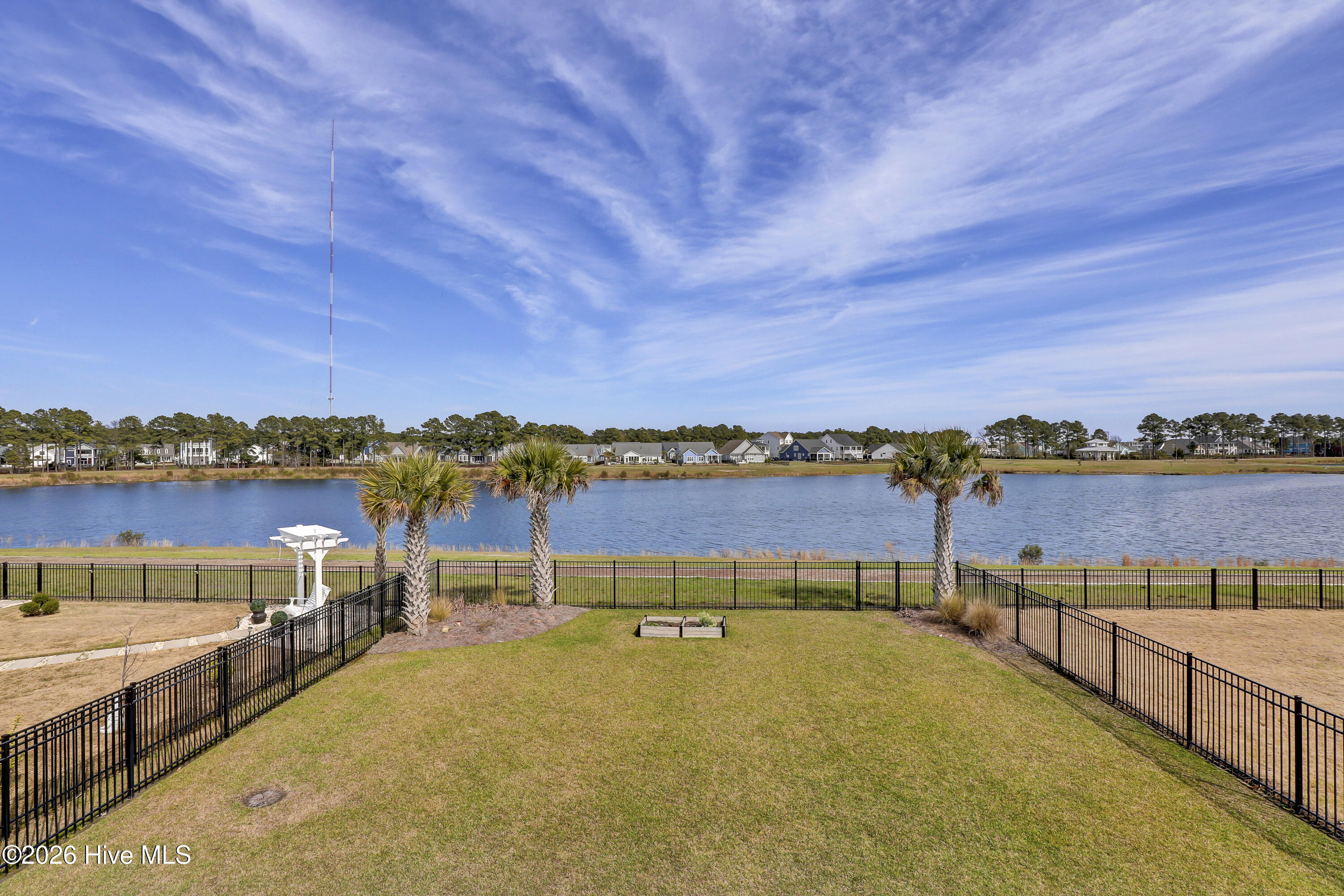 100561723 | Photo 44