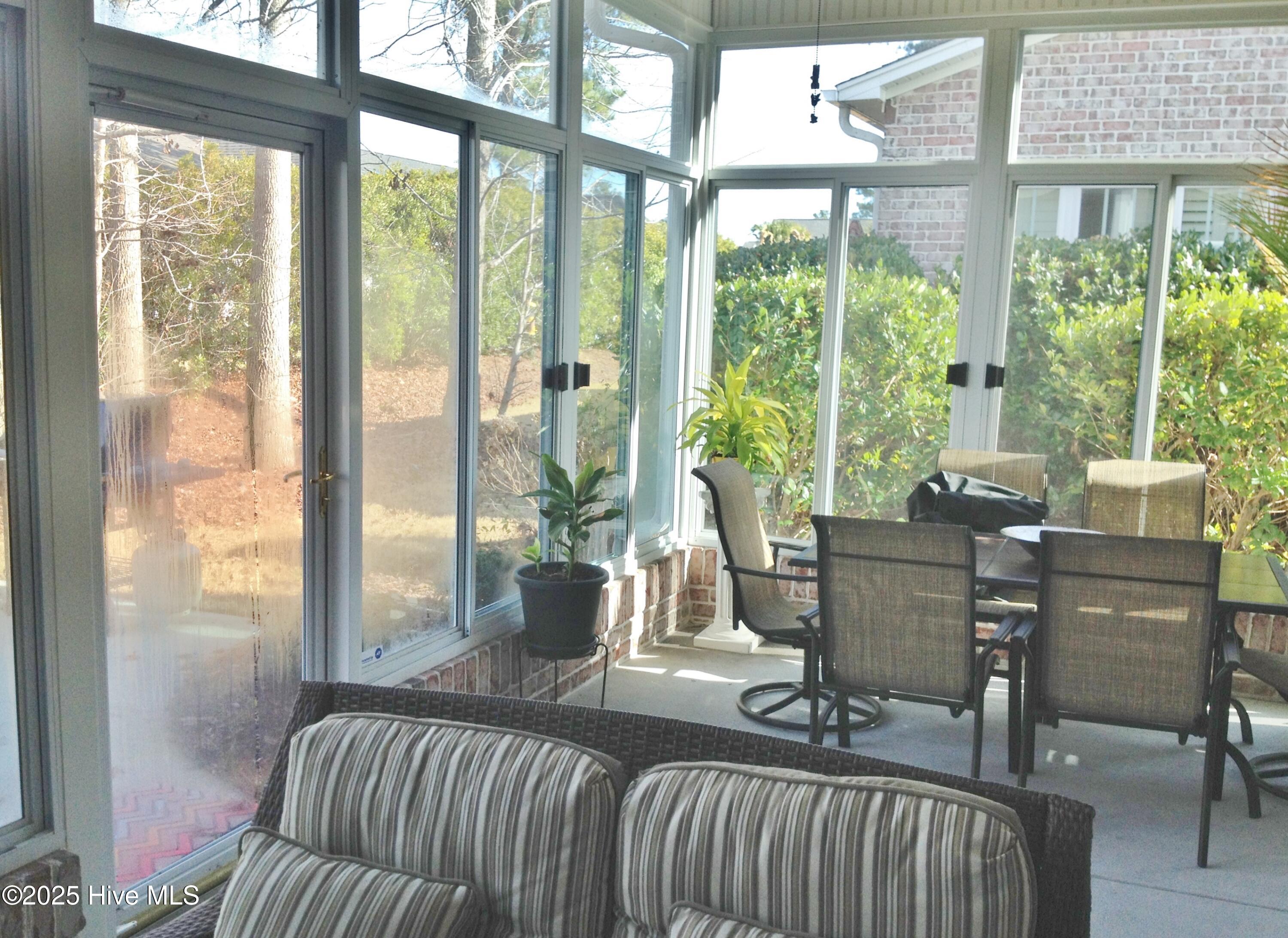 100546943 | Photo 13