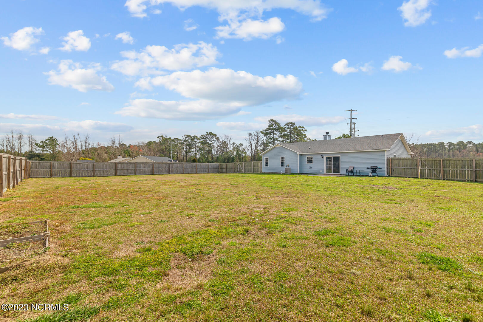 100542320 | Photo 37