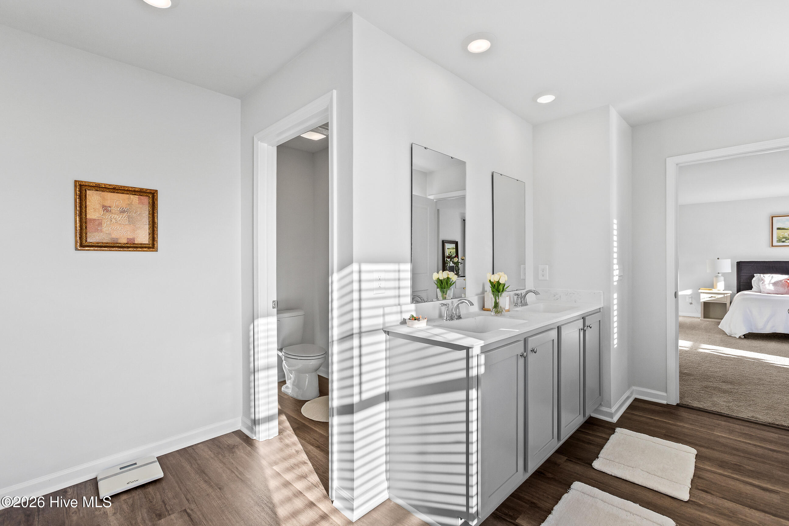 100558973 | Photo 20