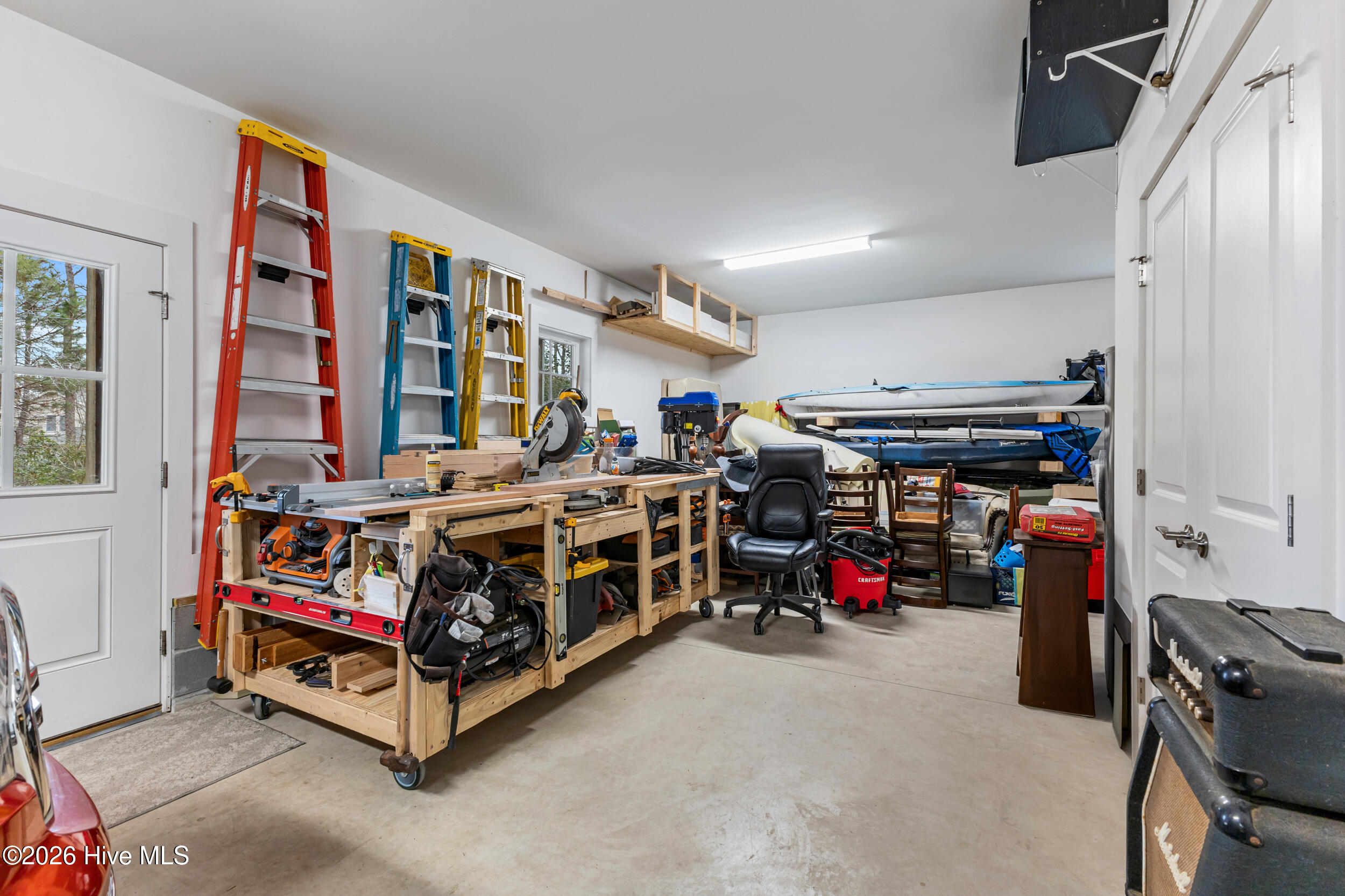 100558084 | Photo 41