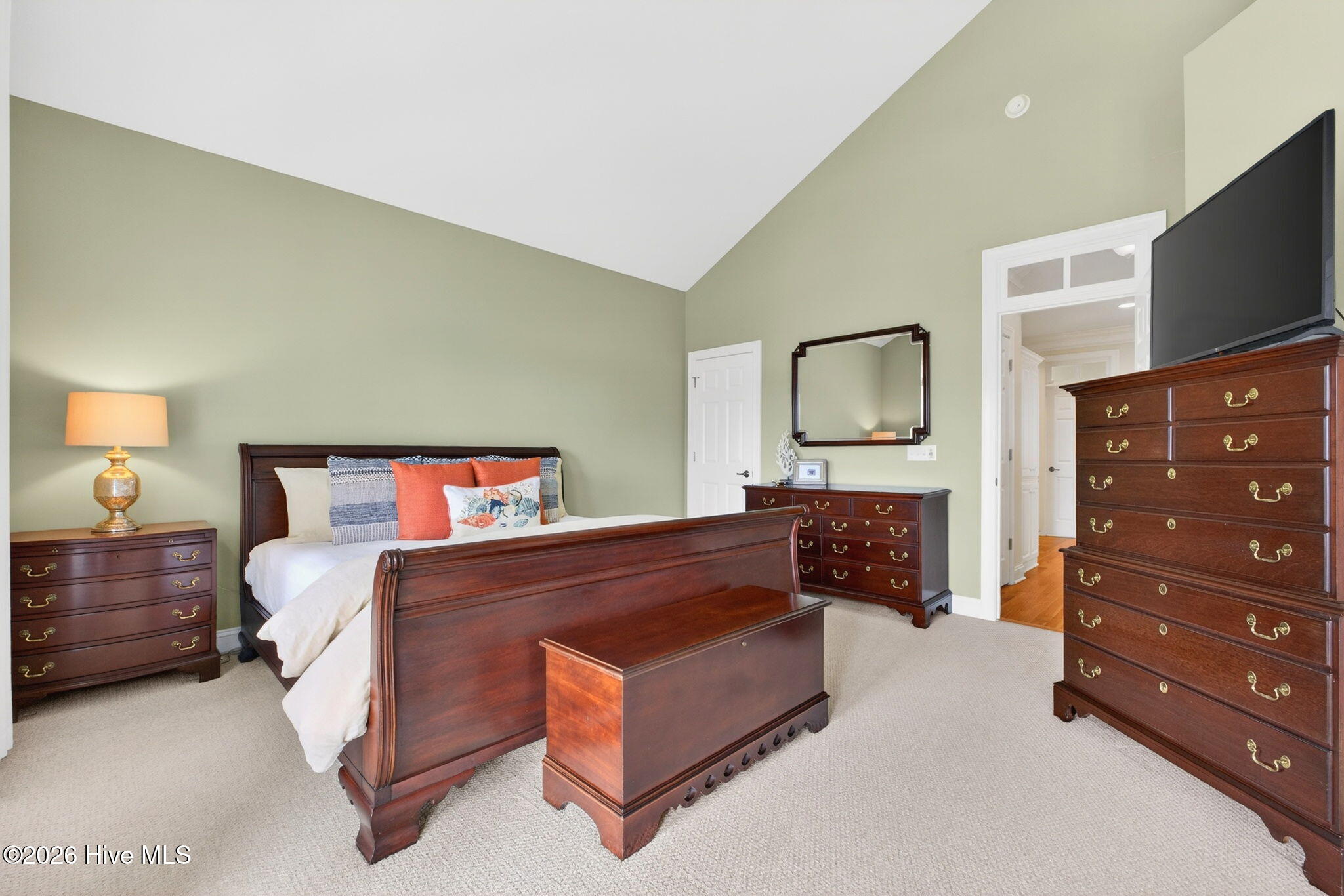 100561397 | Photo 57