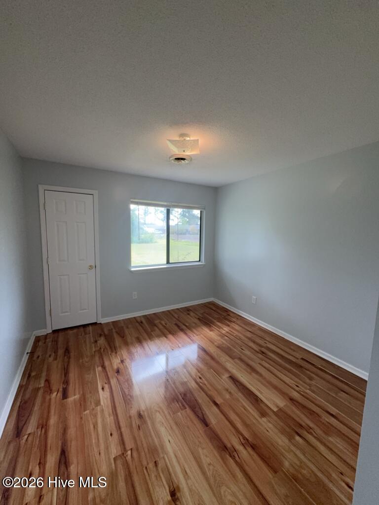 100564135 | Photo 16