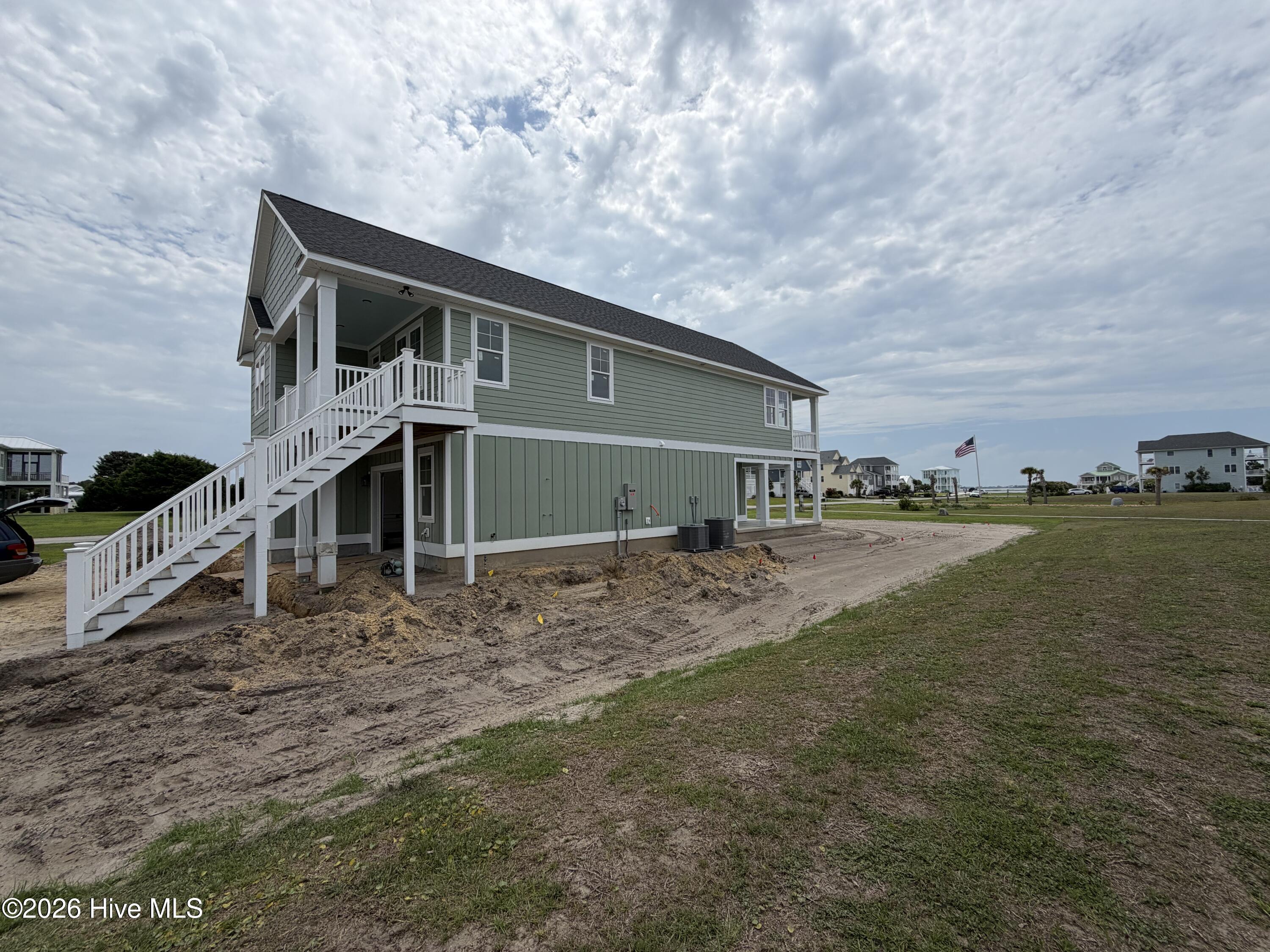 101 Wave Court,Newport