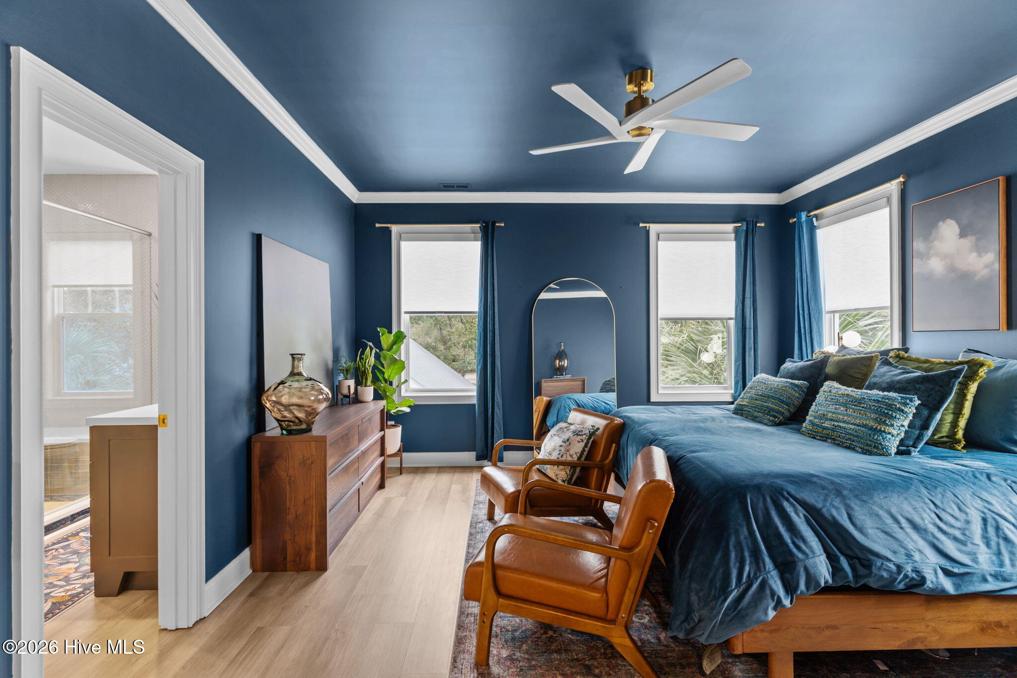 100557264 | Photo 26