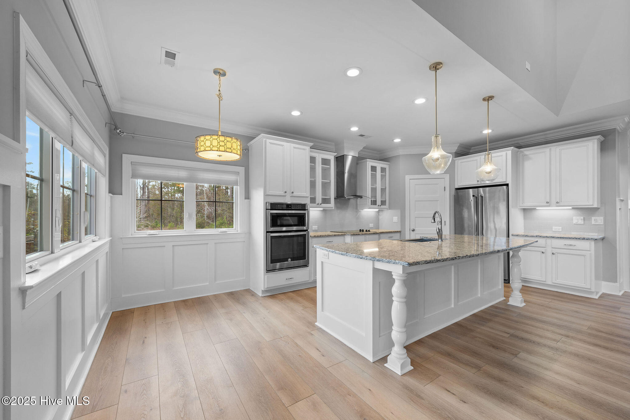 100564106 | Photo 22