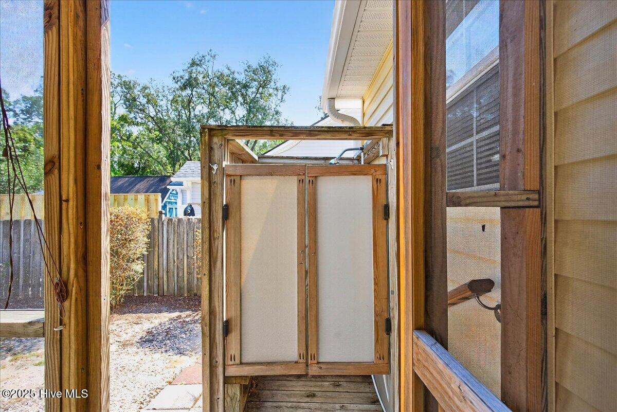 100531287 | Photo 48