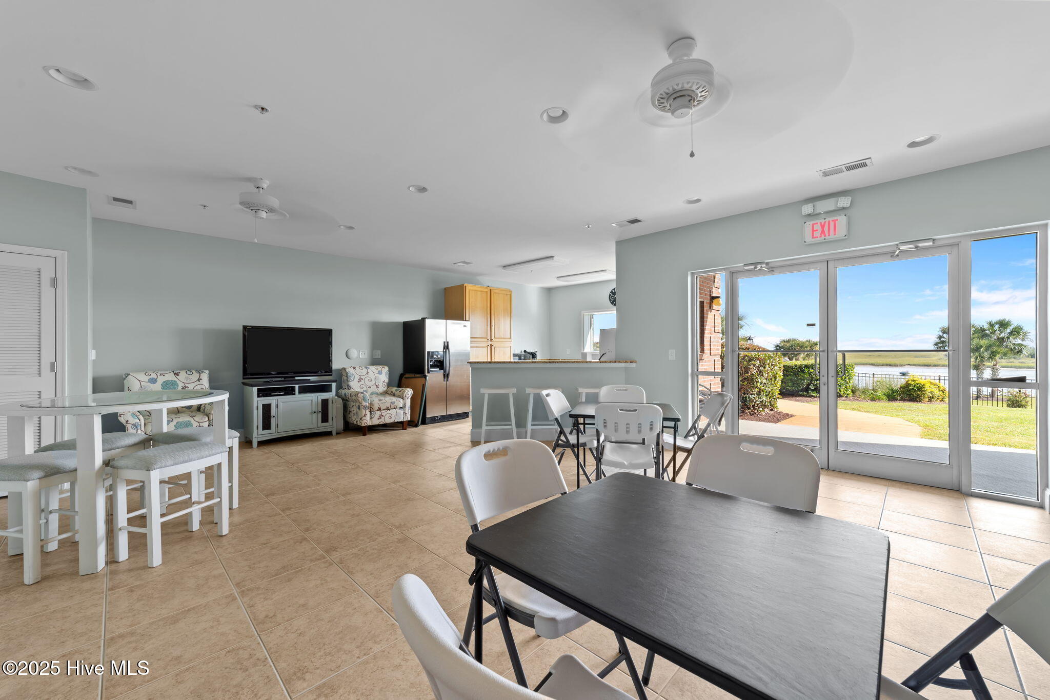 100532538 | Photo 42