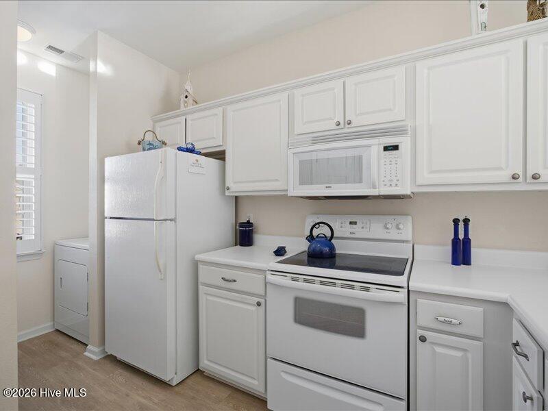 100553416 | Photo 13