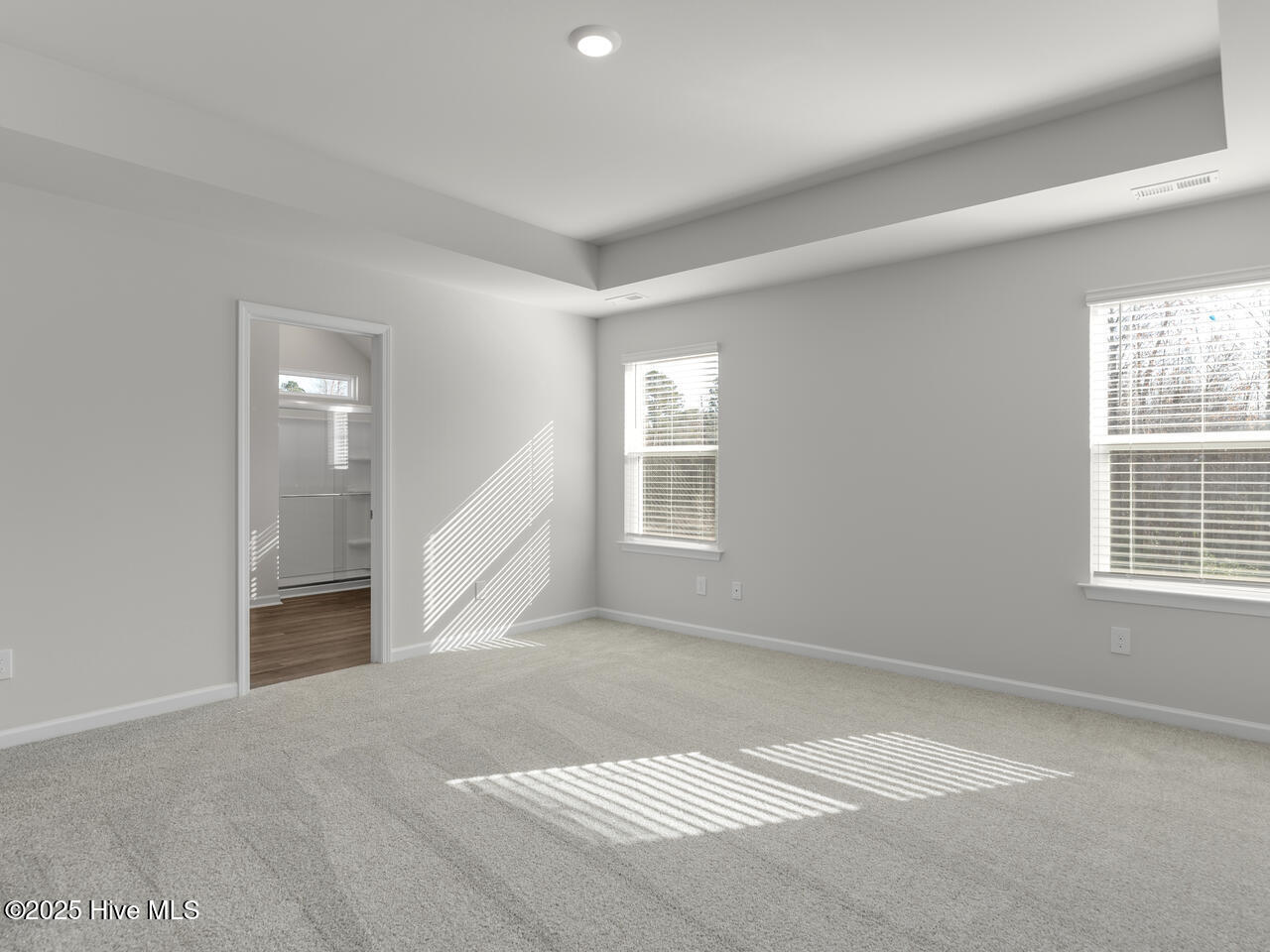 100546260 | Photo 27