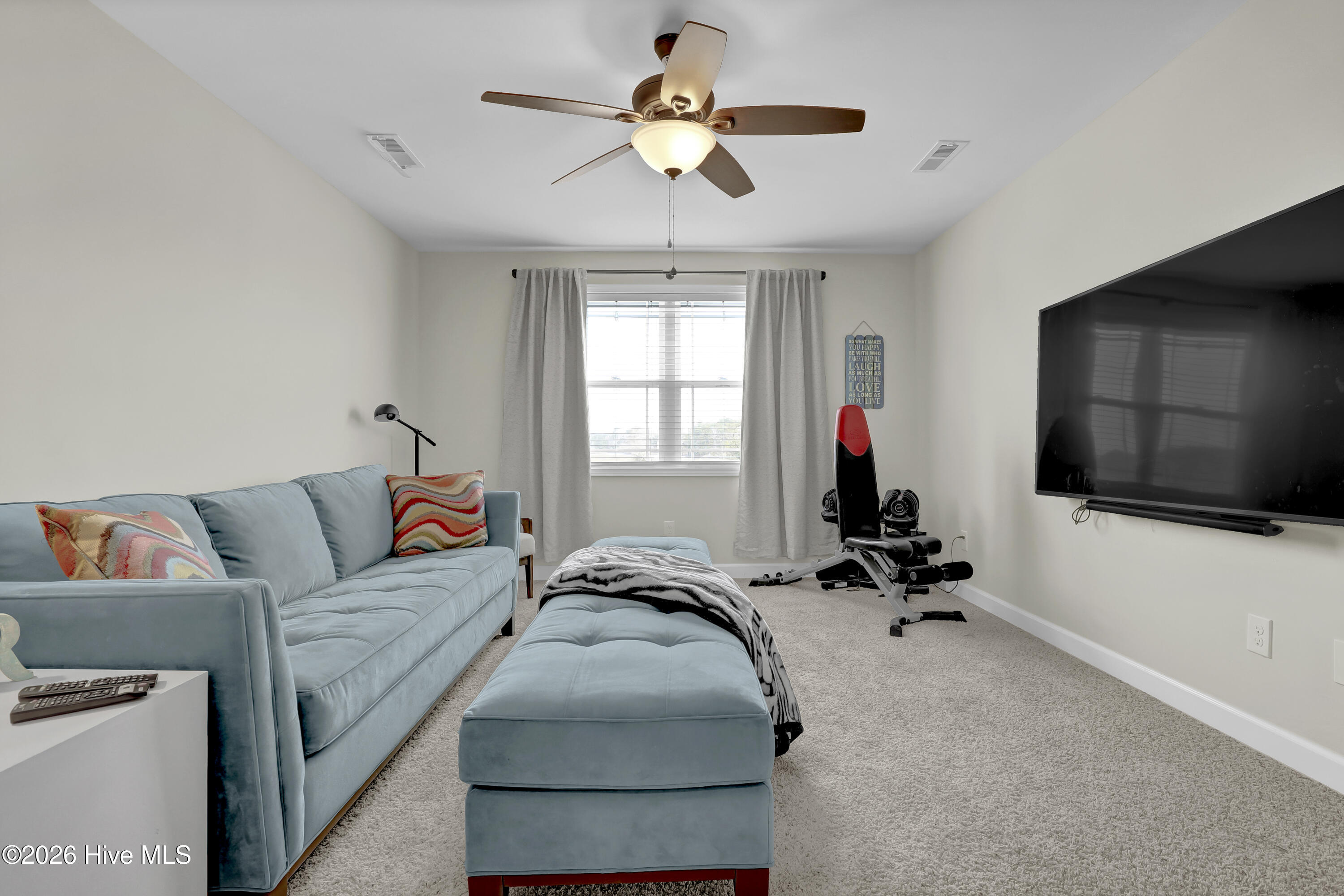 100548162 | Photo 18