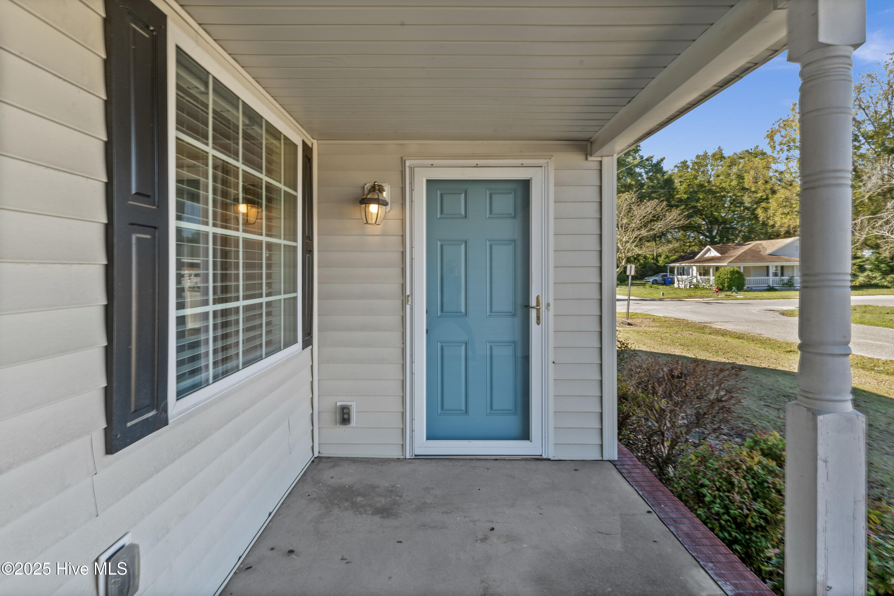 Homes for sale in Beulaville, NC | 117 S Thomas St, Beulaville, NC 28518 | MLS# 100534245