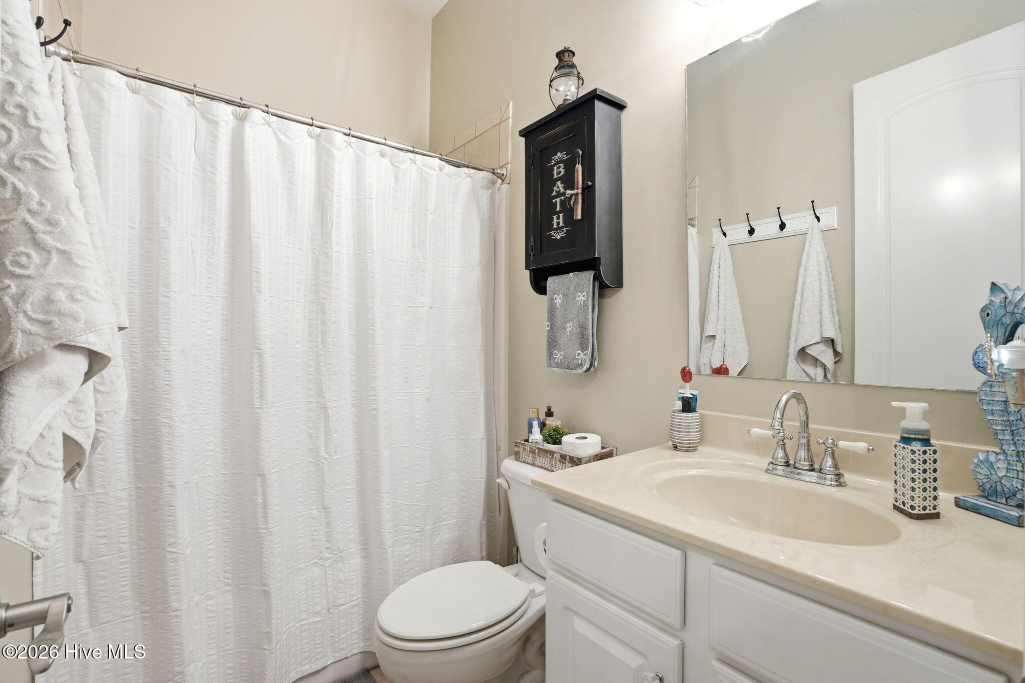 100561689 | Photo 36