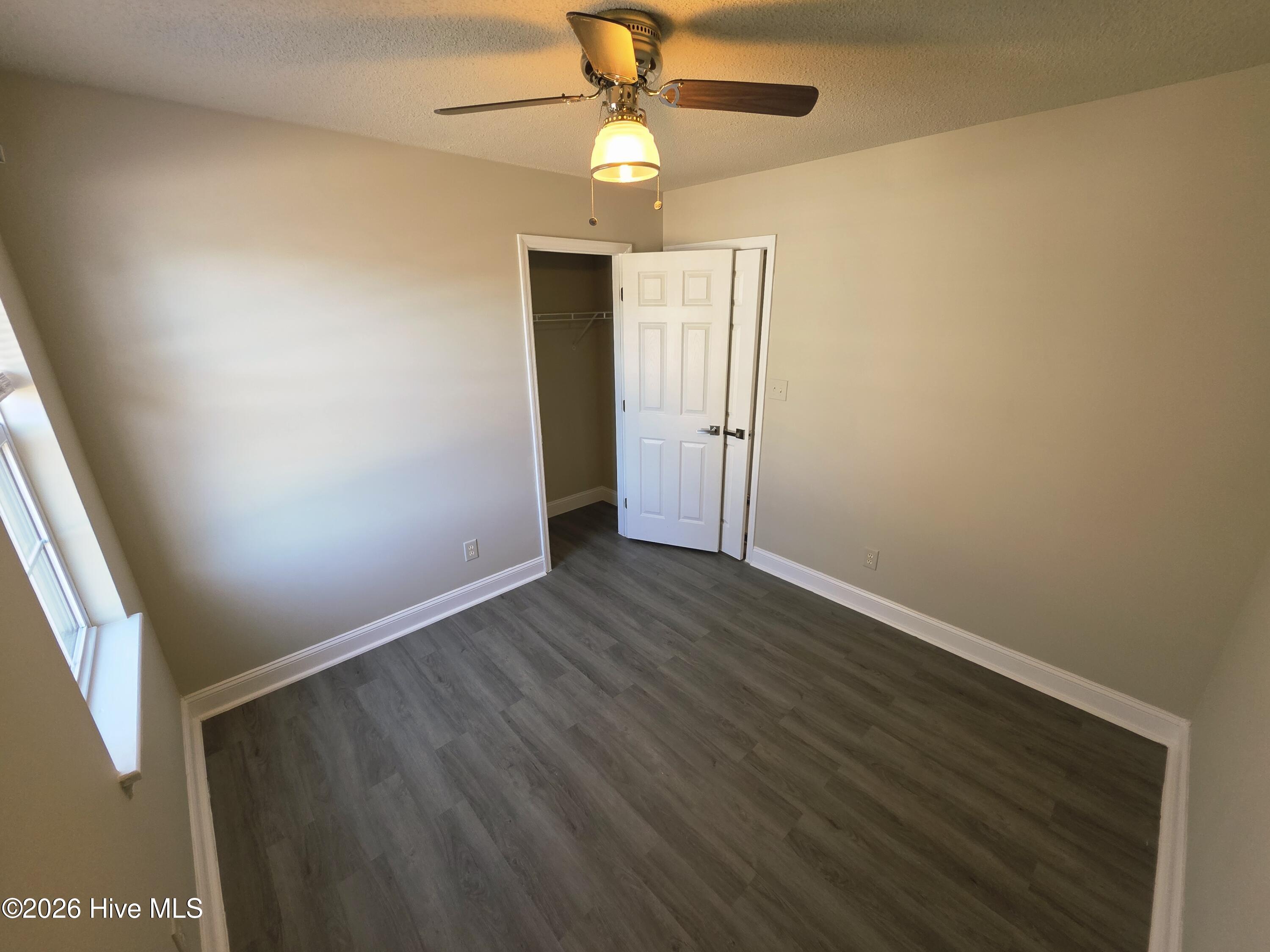 100551263 | Photo 16