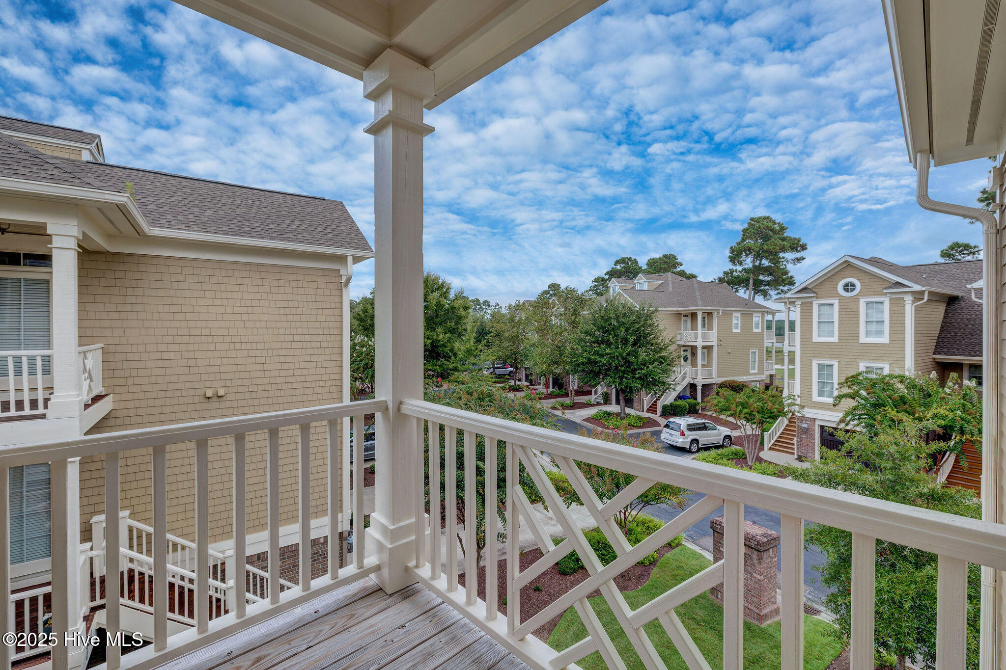 100530100 | Photo 21